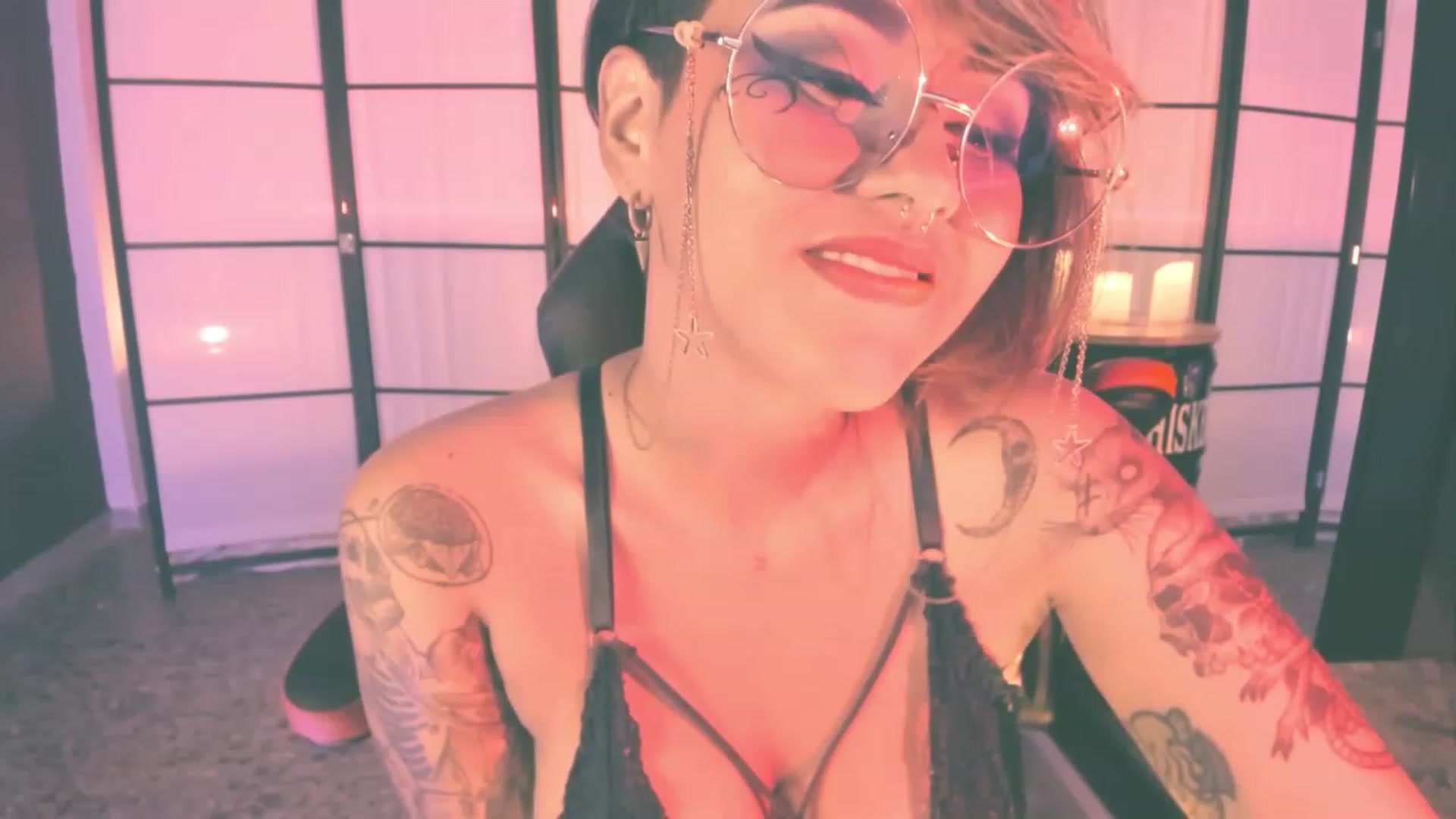 Gallery image thumbnail from AbraxxysRadio's myfreecams stream on, 09/13/2023, 24:00 image 11 of 20