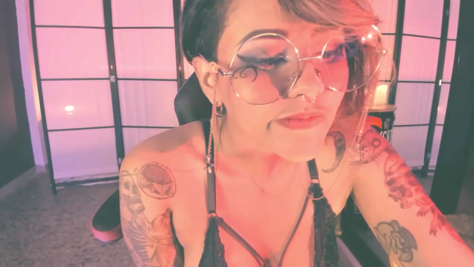 Gallery image thumbnail from AbraxxysRadio's myfreecams stream on, 09/13/2023, 24:00 image 10 of 20