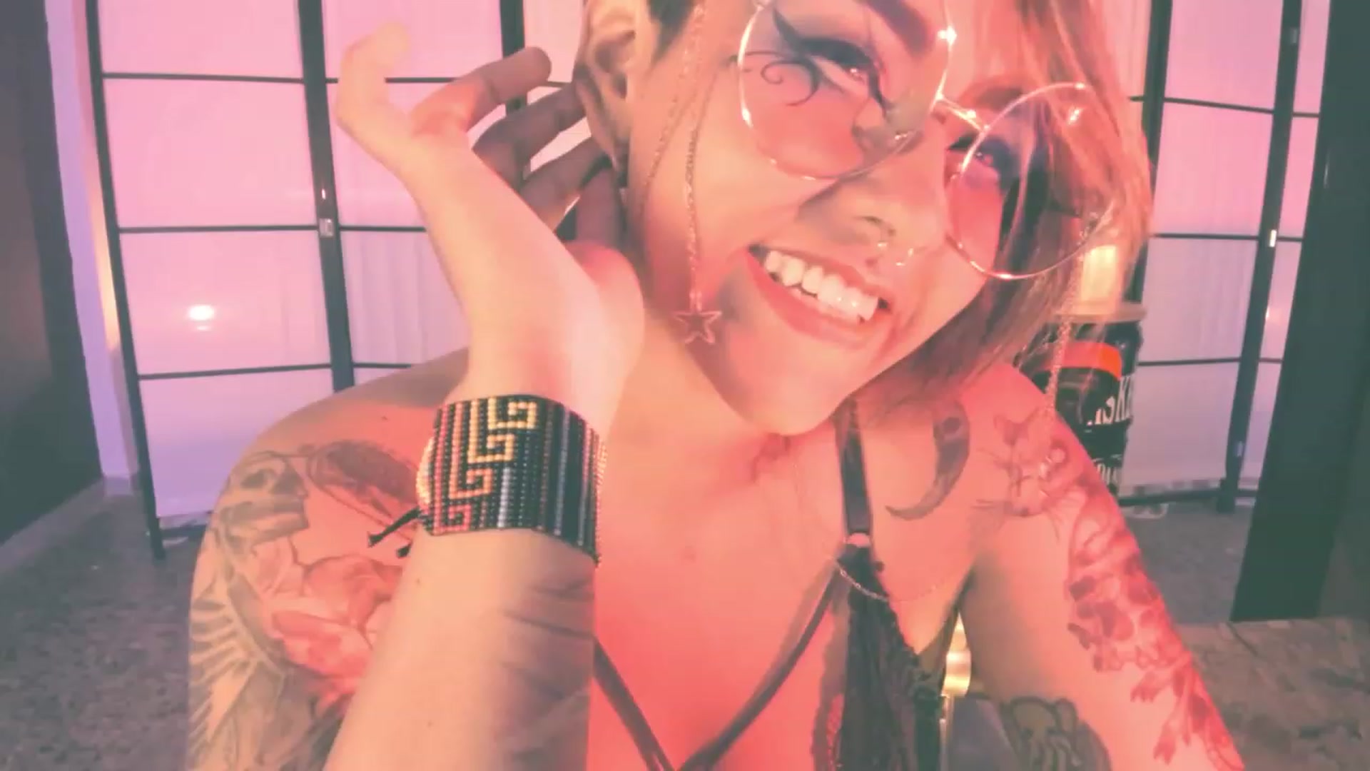 Gallery image thumbnail from AbraxxysRadio's myfreecams stream on, 09/13/2023, 24:00 image 15 of 20
