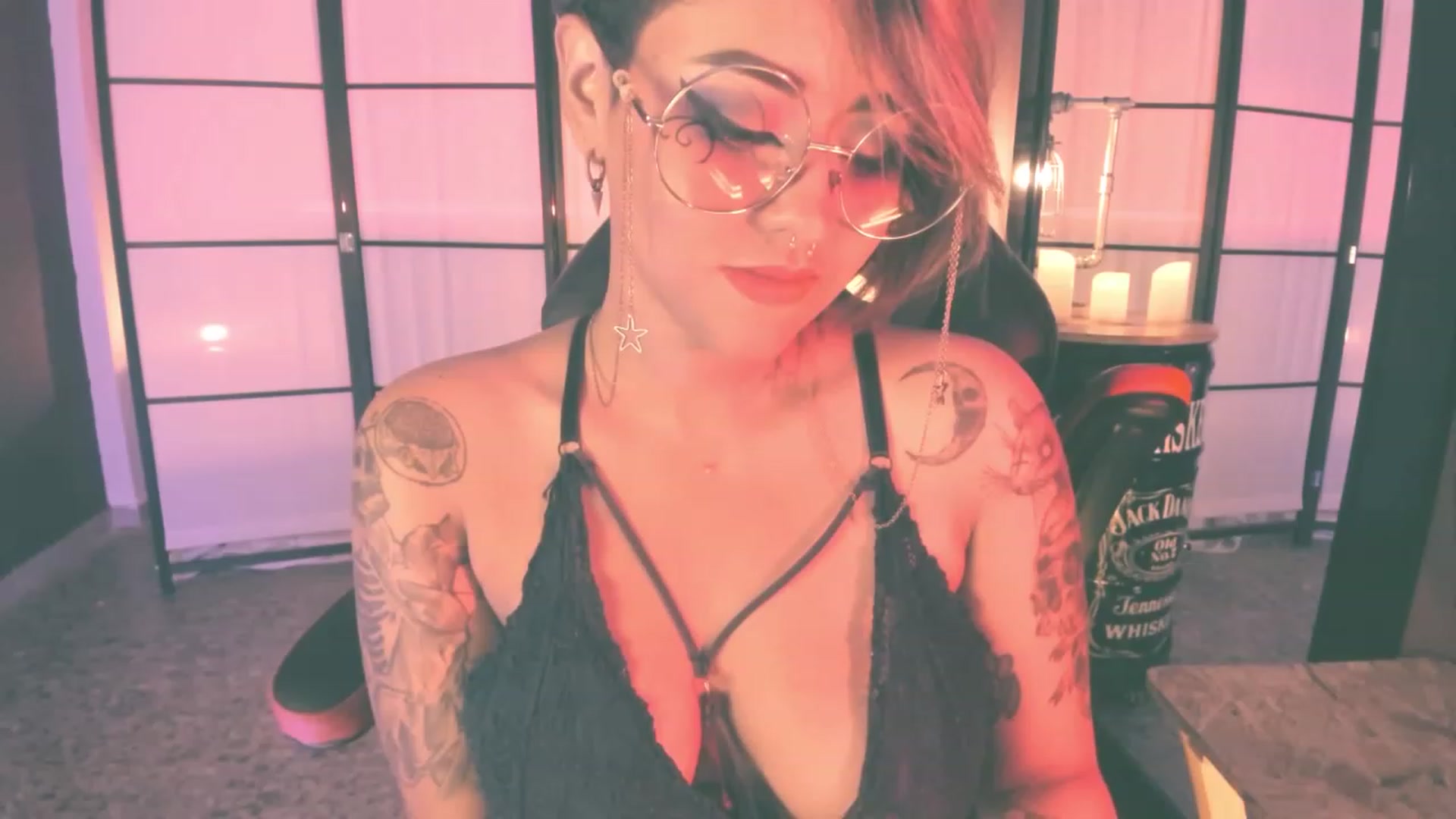 Gallery image thumbnail from AbraxxysRadio's myfreecams stream on, 09/13/2023, 24:00 image 20 of 20