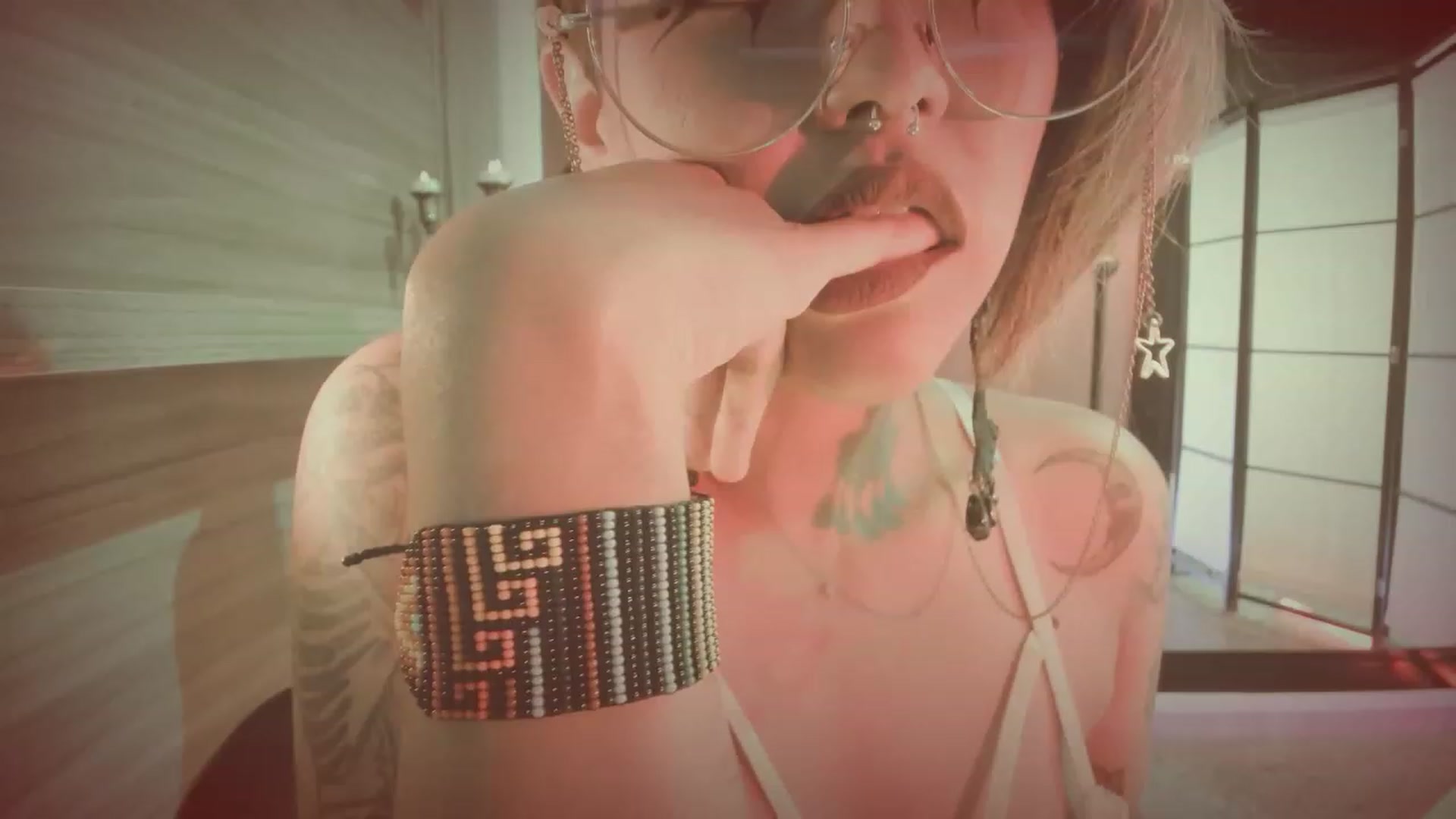 Gallery image thumbnail from AbraxxysRadio's myfreecams stream on, 09/19/2023, 23:15 image 15 of 20