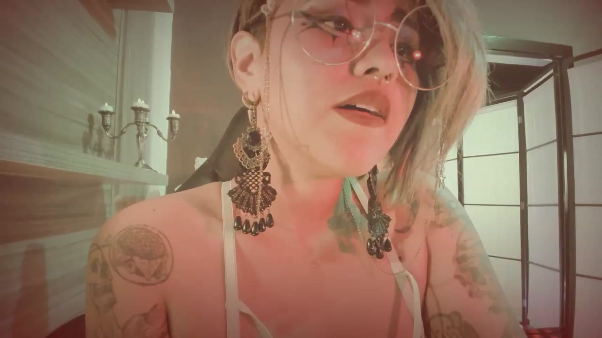 Gallery image thumbnail from AbraxxysRadio's myfreecams stream on, 09/20/2023, 24:28 image 20 of 20