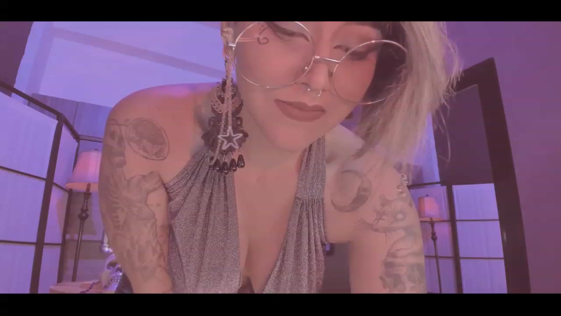 Gallery image thumbnail from AbraxxysRadio's myfreecams stream on, 09/23/2023, 24:07 image 2 of 20