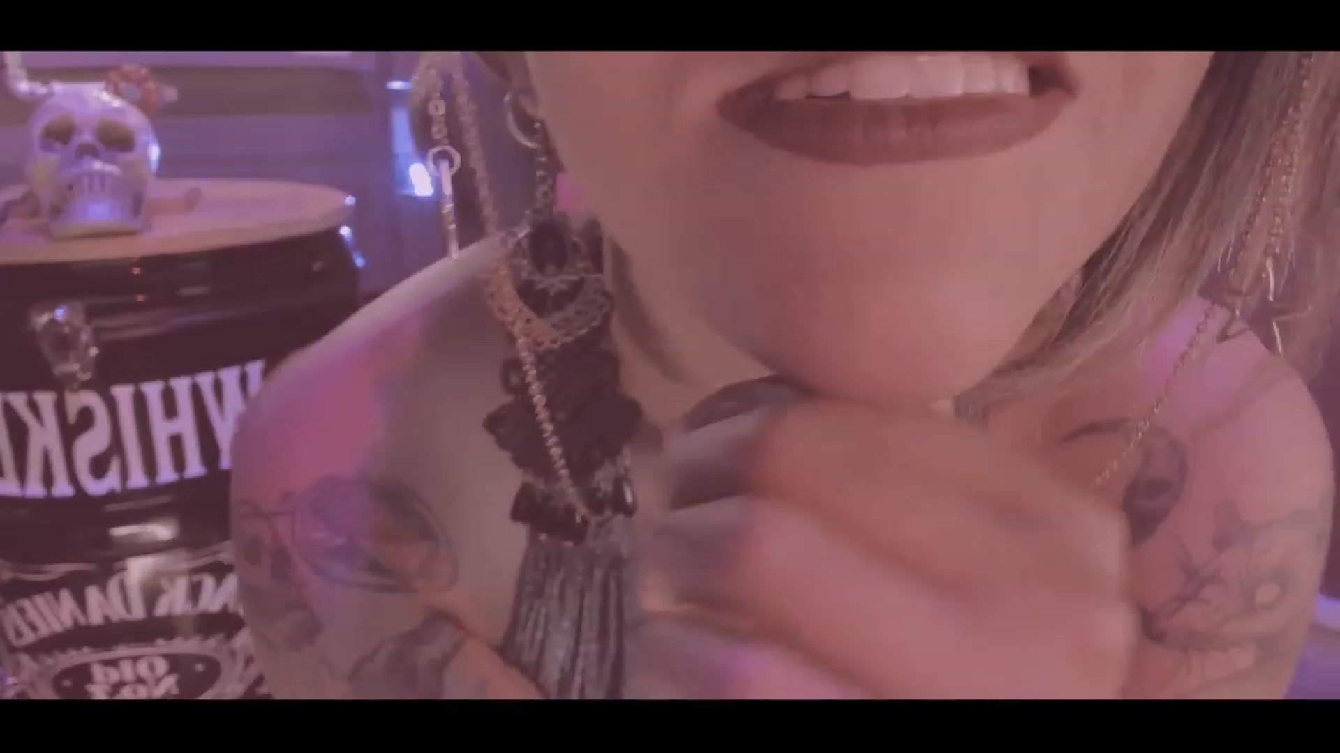 Gallery image thumbnail from AbraxxysRadio's myfreecams stream on, 09/23/2023, 24:07 image 9 of 20