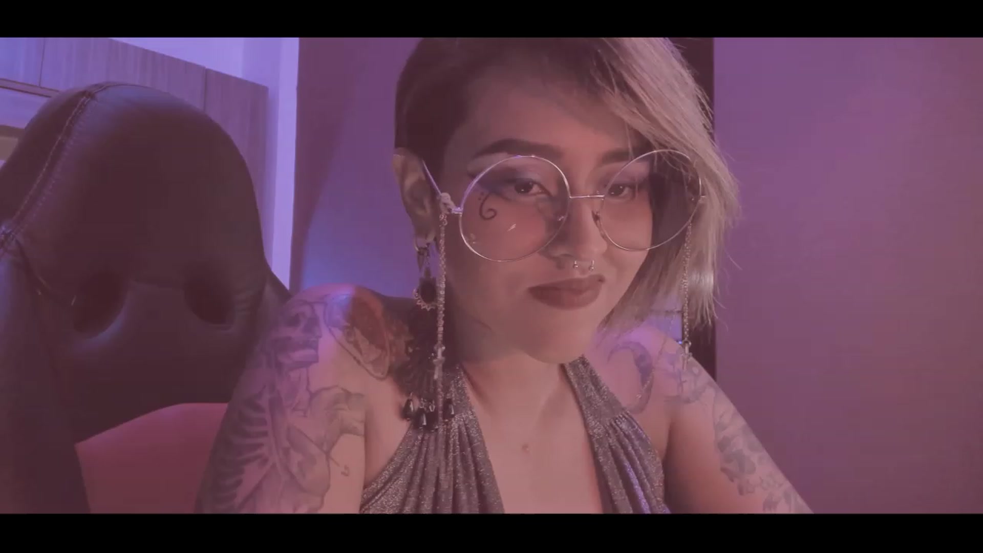 Gallery image thumbnail from AbraxxysRadio's myfreecams stream on, 09/23/2023, 01:38 image 5 of 20