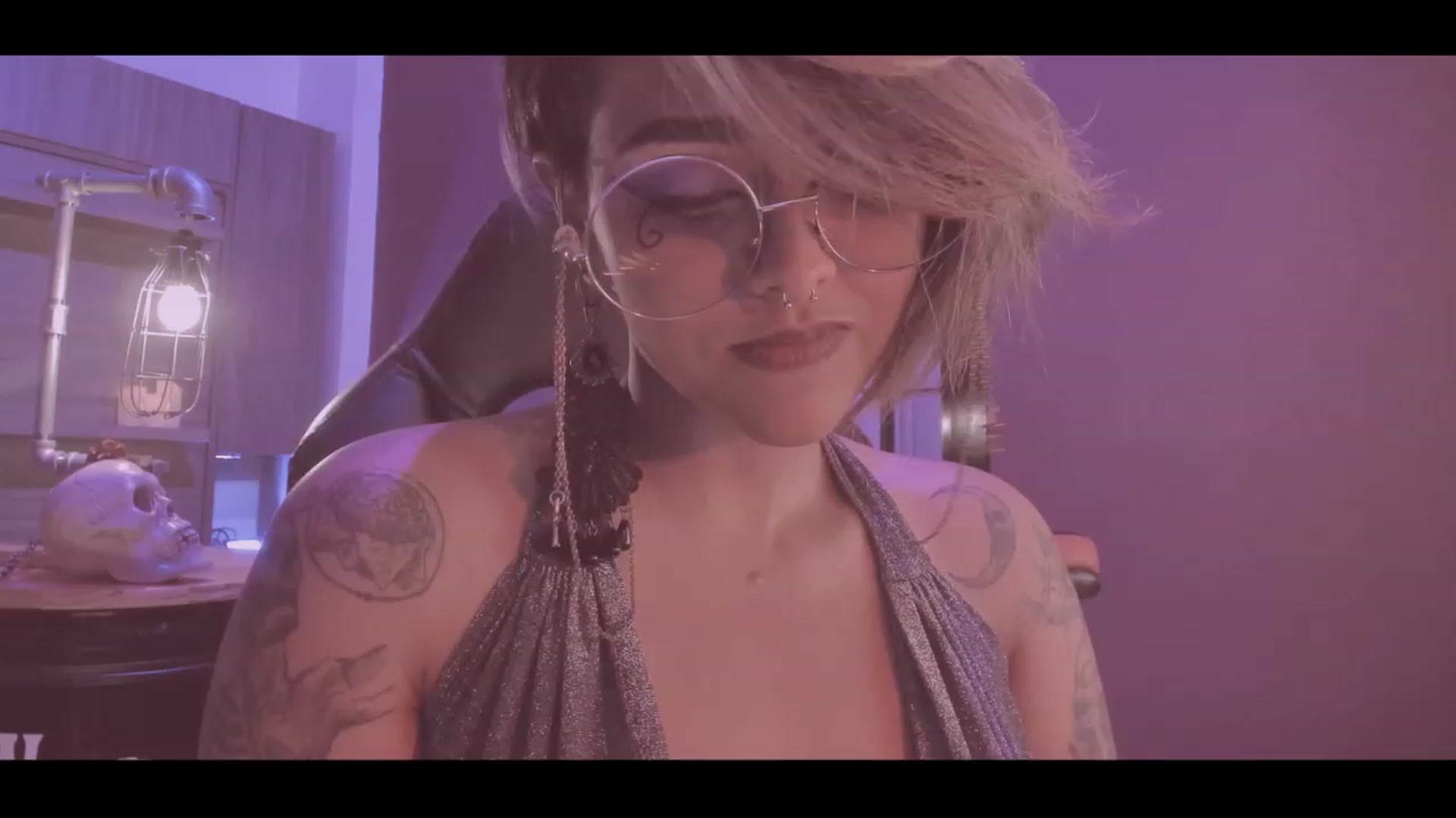 Gallery image thumbnail from AbraxxysRadio's myfreecams stream on, 09/23/2023, 02:48 image 15 of 20