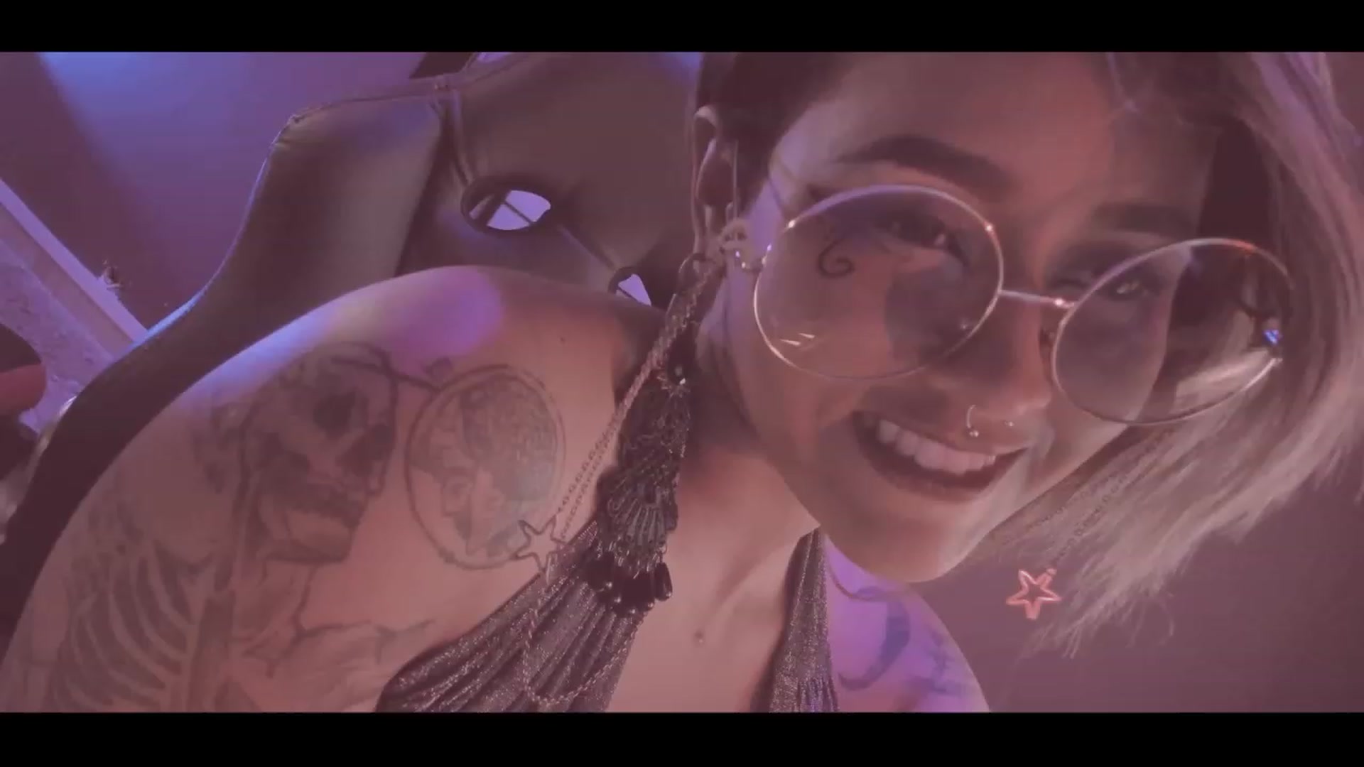 Gallery image thumbnail from AbraxxysRadio's myfreecams stream on, 09/23/2023, 02:48 image 4 of 20