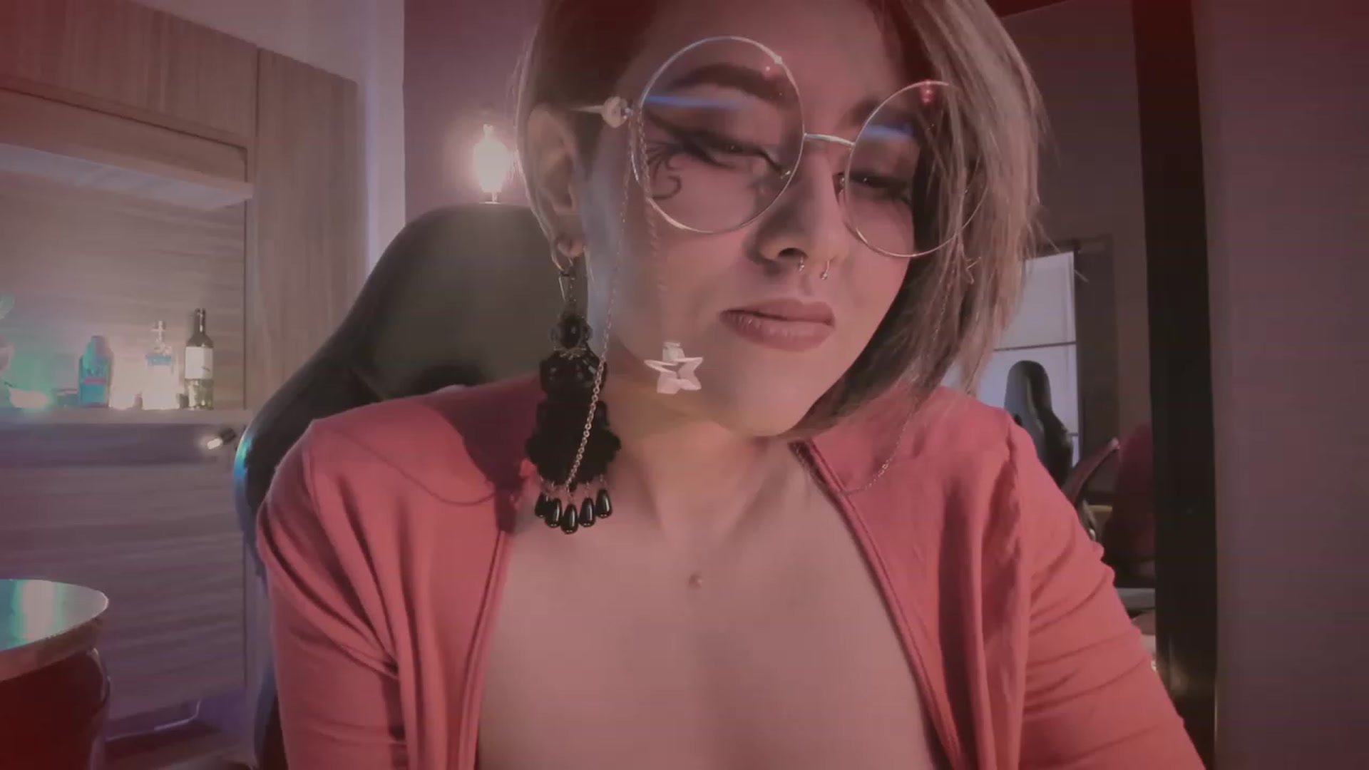 Gallery image thumbnail from AbraxxysRadio's myfreecams stream on, 09/25/2023, 23:38 image 17 of 20