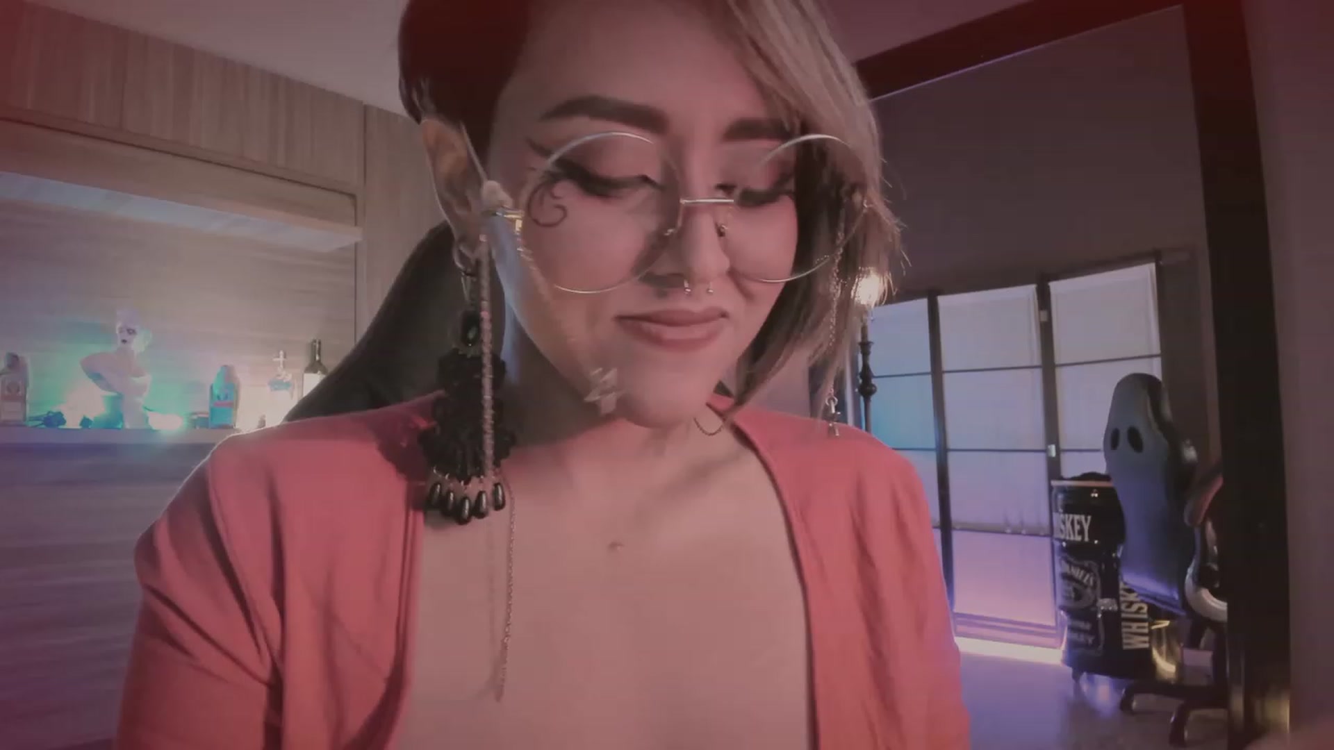 Gallery image thumbnail from AbraxxysRadio's myfreecams stream on, 09/26/2023, 02:24 image 17 of 20