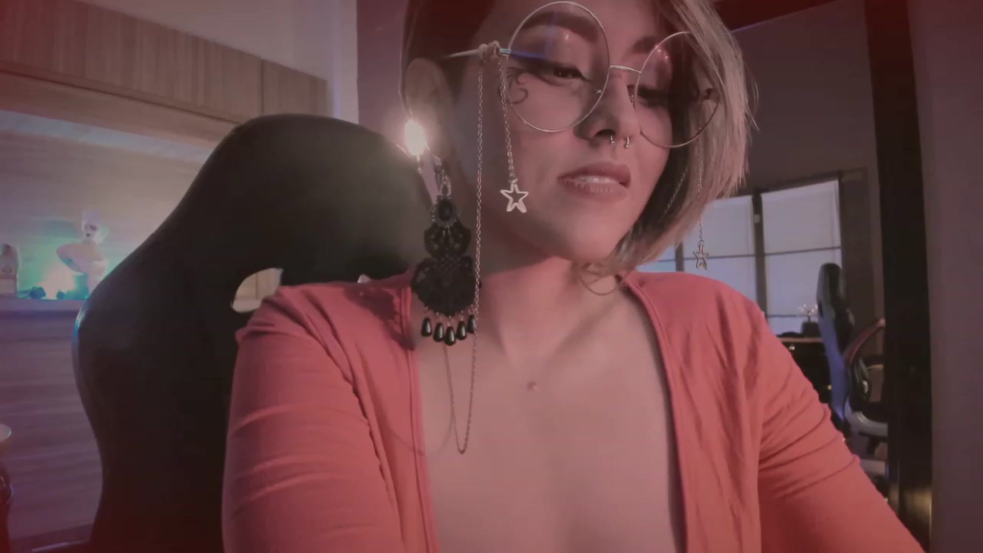 Gallery image thumbnail from AbraxxysRadio's myfreecams stream on, 09/26/2023, 02:24 image 20 of 20