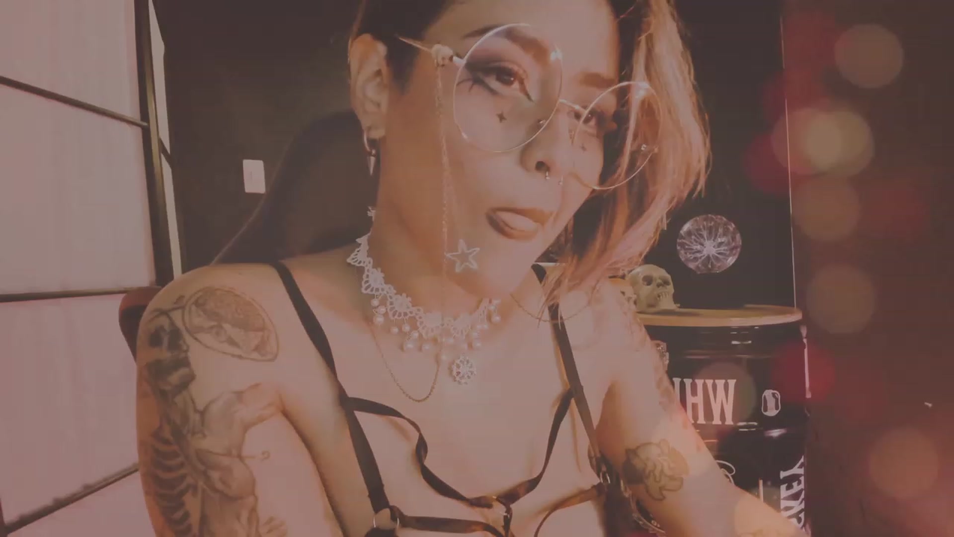 Gallery image thumbnail from AbraxxysRadio's myfreecams stream on, 09/30/2023, 02:26 image 19 of 20