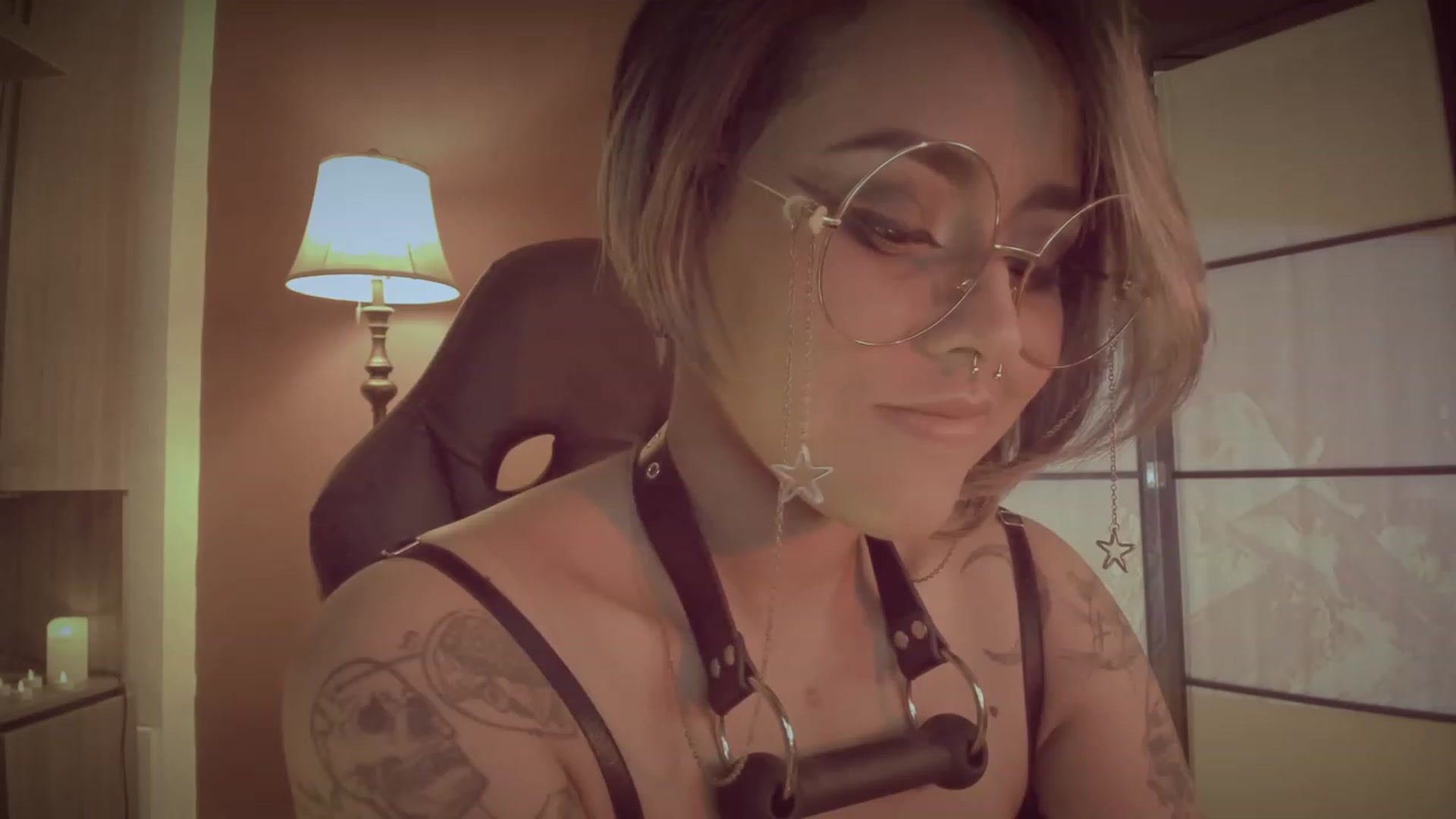 Gallery image thumbnail from AbraxxysRadio's myfreecams stream on, 09/30/2023, 20:13 image 17 of 20