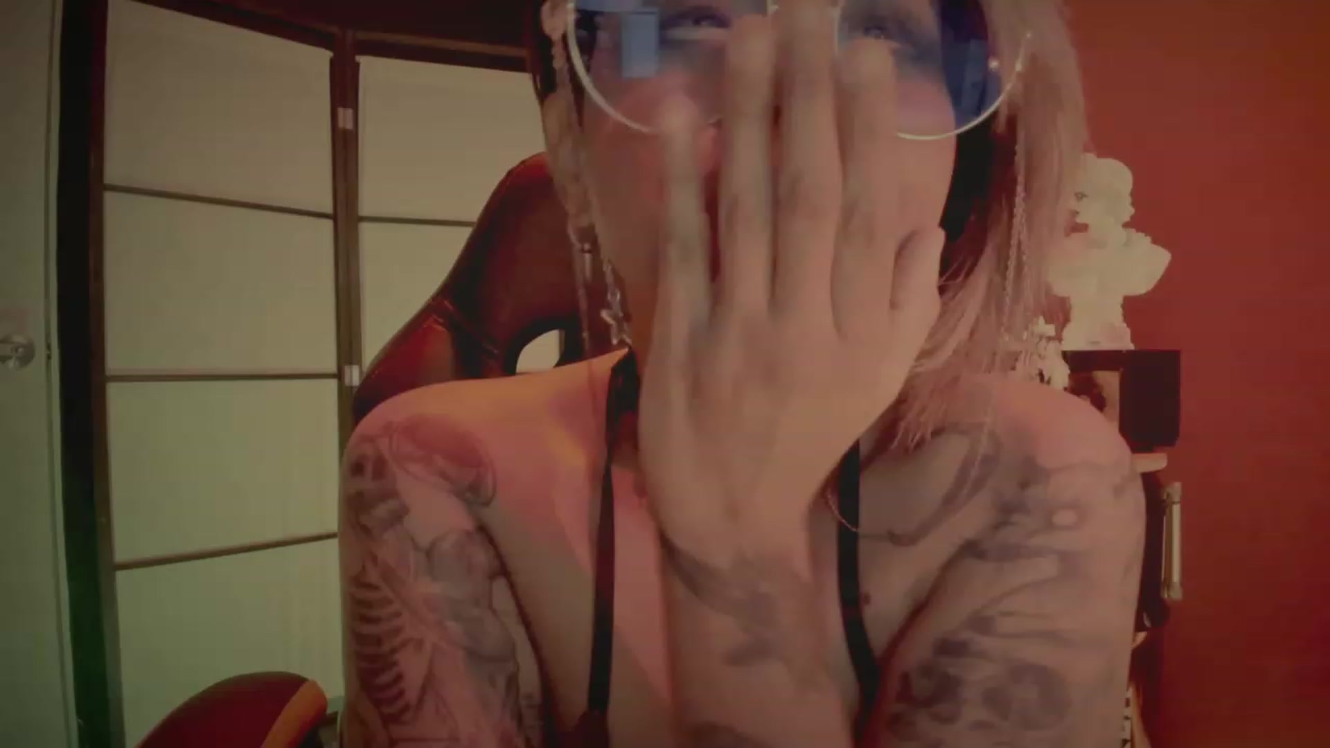 Gallery image thumbnail from AbraxxysRadio's myfreecams stream on, 10/03/2023, 24:47 image 16 of 20