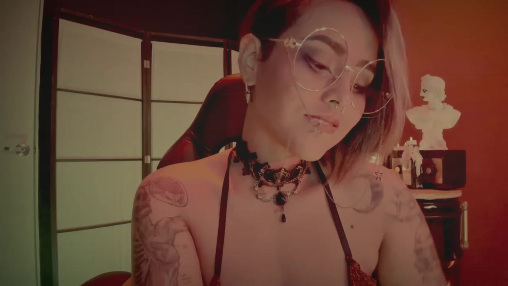 Gallery image thumbnail from AbraxxysRadio's myfreecams stream on, 10/03/2023, 24:47 image 17 of 20