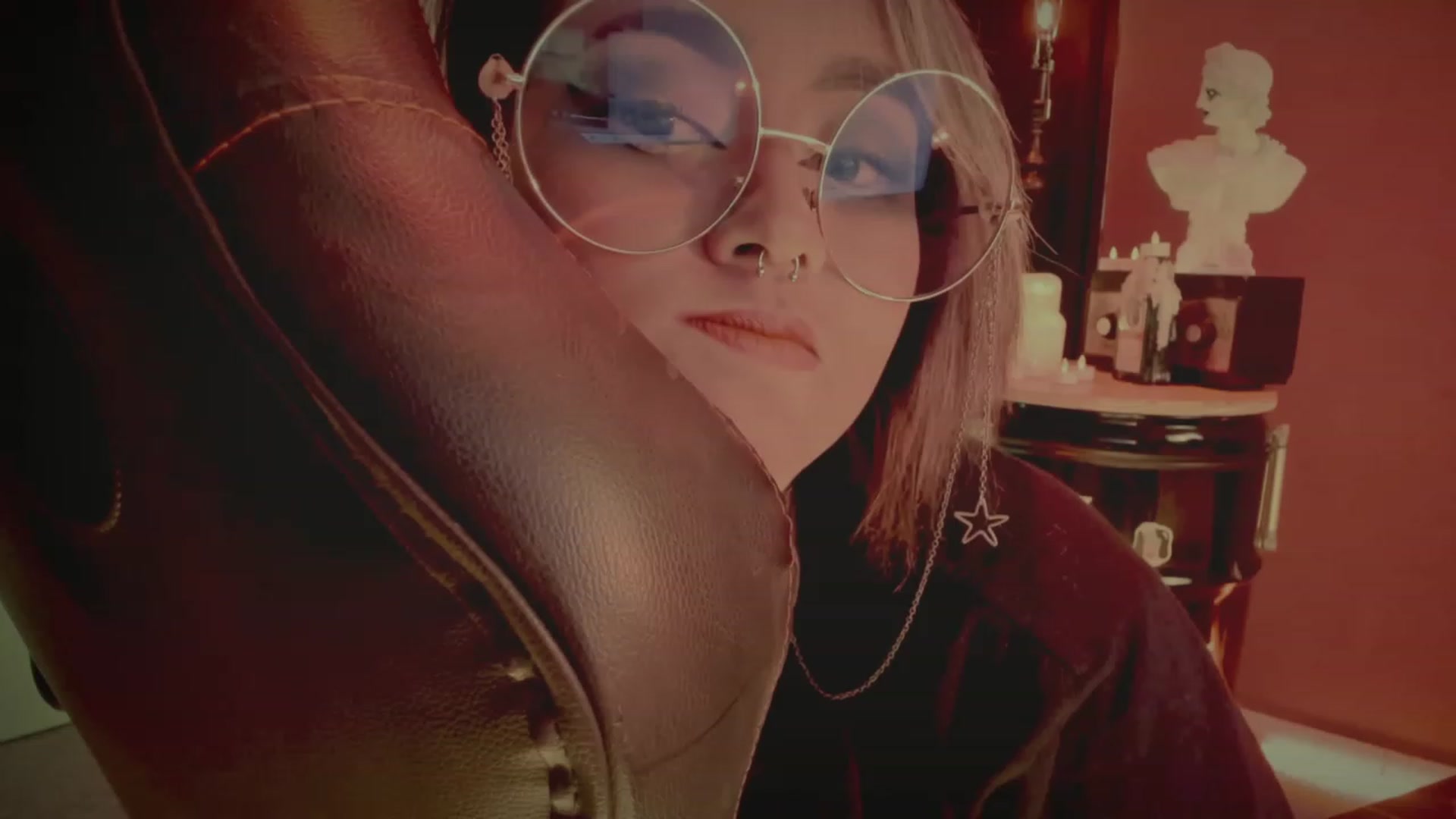 Gallery image thumbnail from AbraxxysRadio's myfreecams stream on, 10/03/2023, 02:15 image 17 of 20