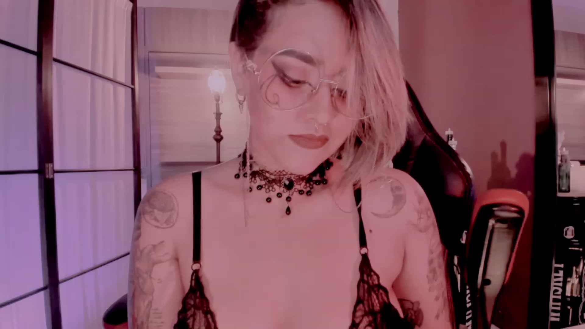 Gallery image thumbnail from AbraxxysRadio's myfreecams stream on, 10/12/2023, 02:13 image 8 of 20
