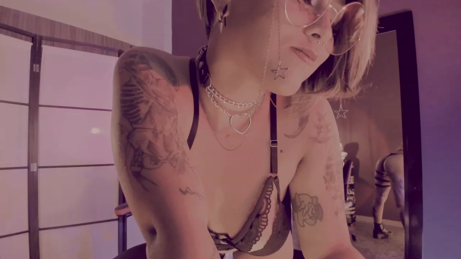 Gallery image thumbnail from AbraxxysRadio's myfreecams stream on, 10/13/2023, 24:39 image 20 of 20