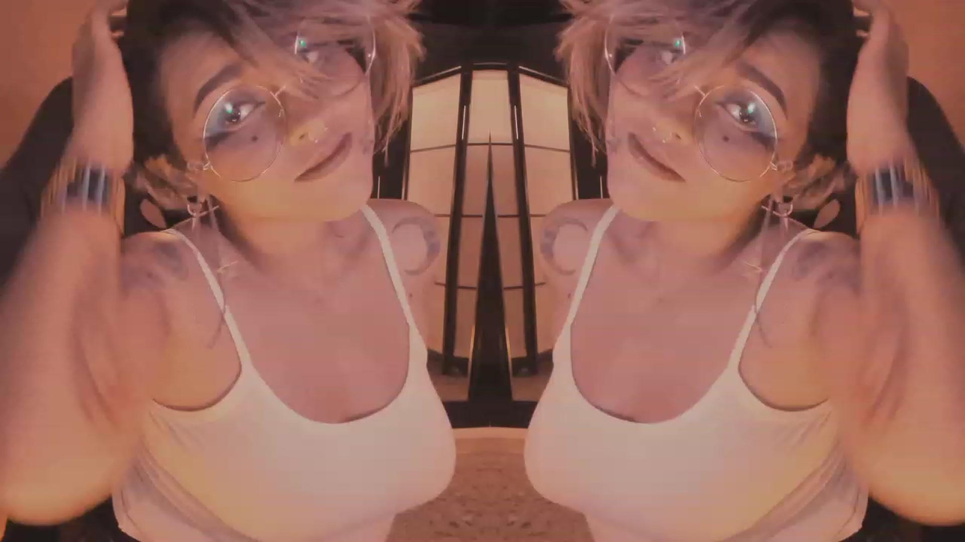 Gallery image thumbnail from AbraxxysRadio's myfreecams stream on, 10/13/2023, 23:57 image 15 of 20