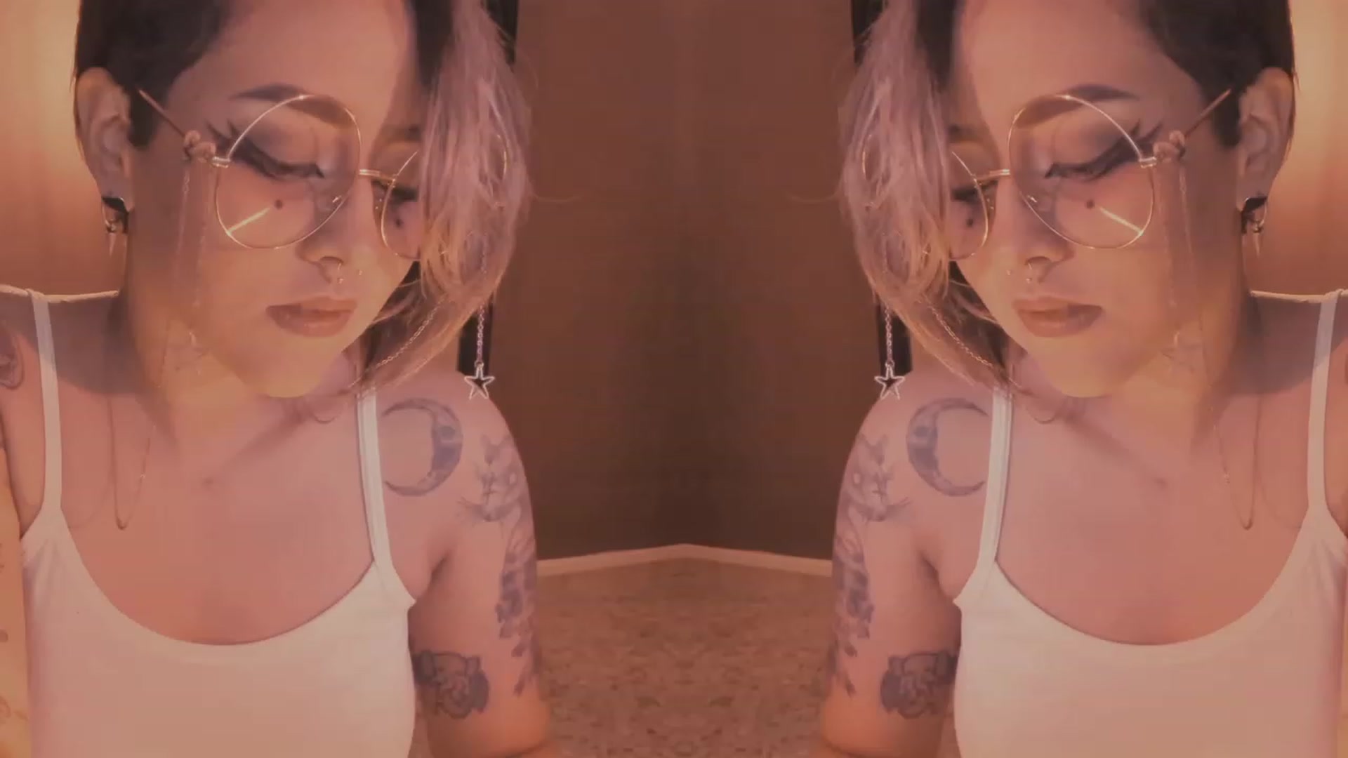 Gallery image thumbnail from AbraxxysRadio's myfreecams stream on, 10/13/2023, 23:57 image 7 of 20