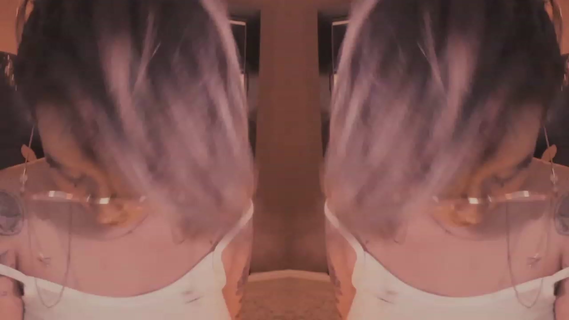Gallery image thumbnail from AbraxxysRadio's myfreecams stream on, 10/13/2023, 23:57 image 2 of 20