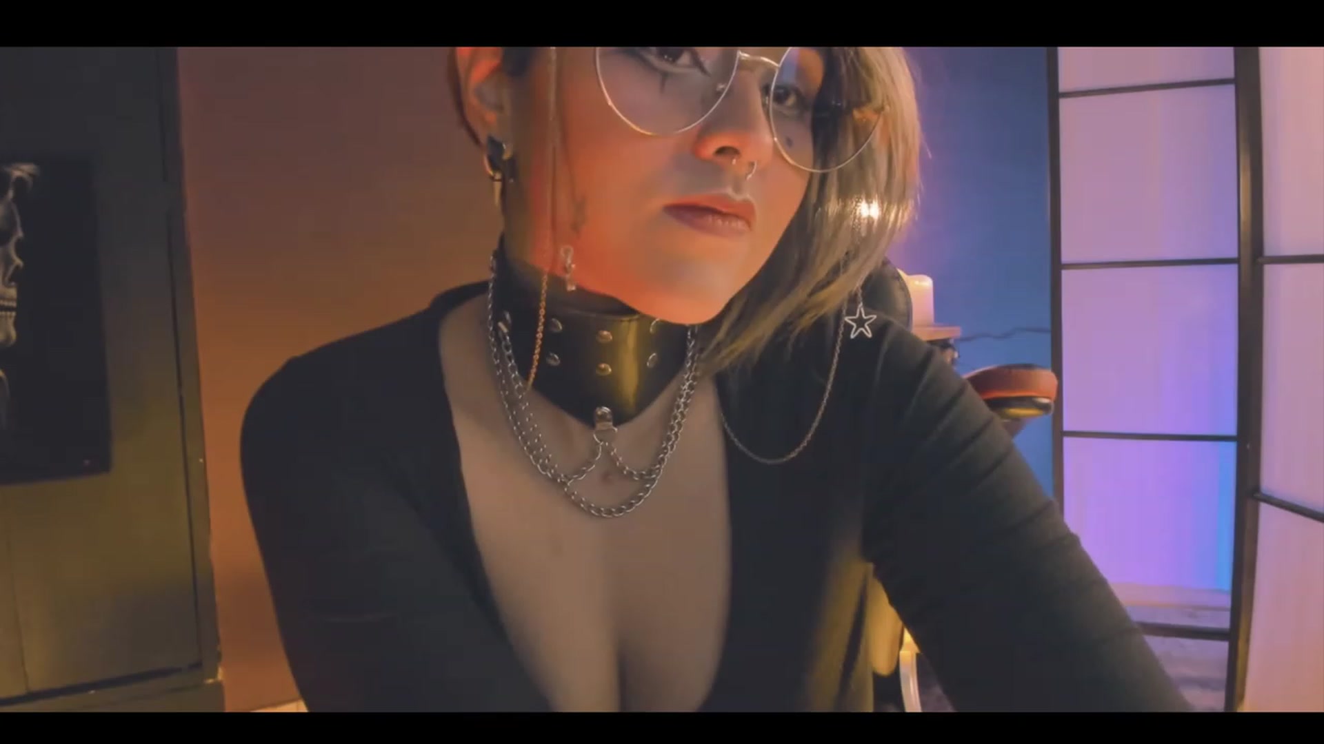 Gallery image thumbnail from AbraxxysRadio's myfreecams stream on, 10/17/2023, 23:58 image 4 of 20