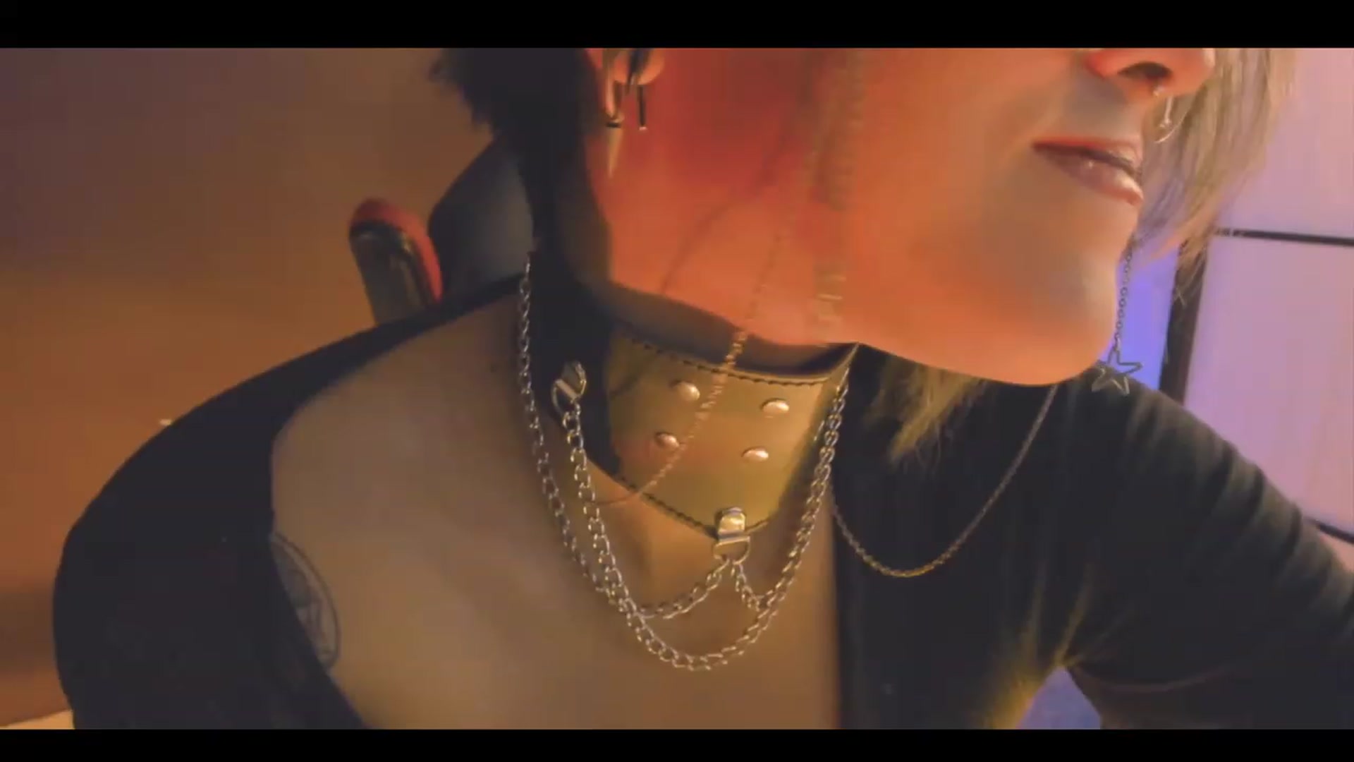 Gallery image thumbnail from AbraxxysRadio's myfreecams stream on, 10/17/2023, 23:58 image 2 of 20