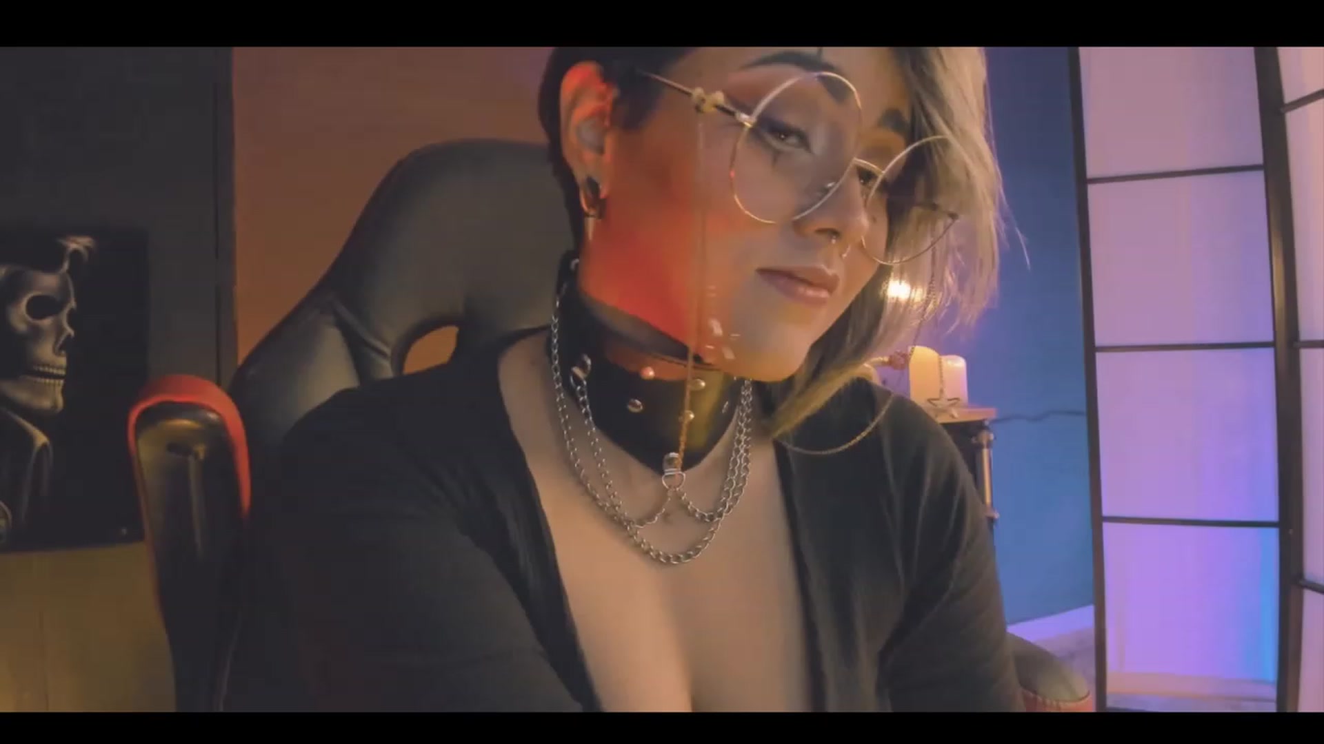 Gallery image thumbnail from AbraxxysRadio's myfreecams stream on, 10/17/2023, 23:58 image 16 of 20
