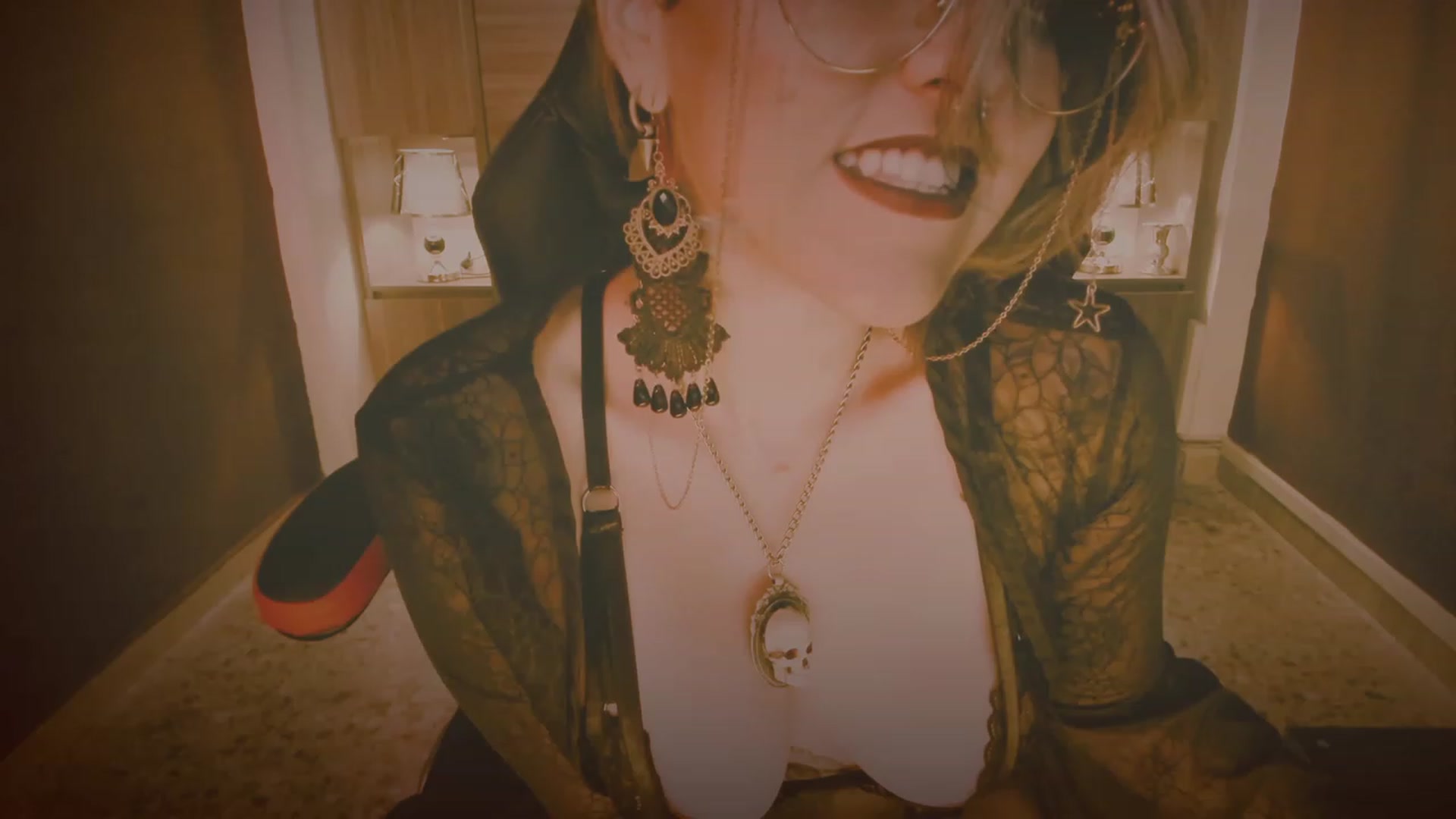 Gallery image thumbnail from AbraxxysRadio's myfreecams stream on, 10/19/2023, 01:23 image 2 of 20