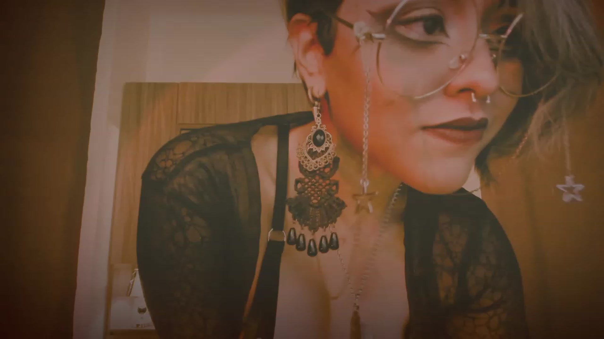Gallery image thumbnail from AbraxxysRadio's myfreecams stream on, 10/19/2023, 01:23 image 6 of 20