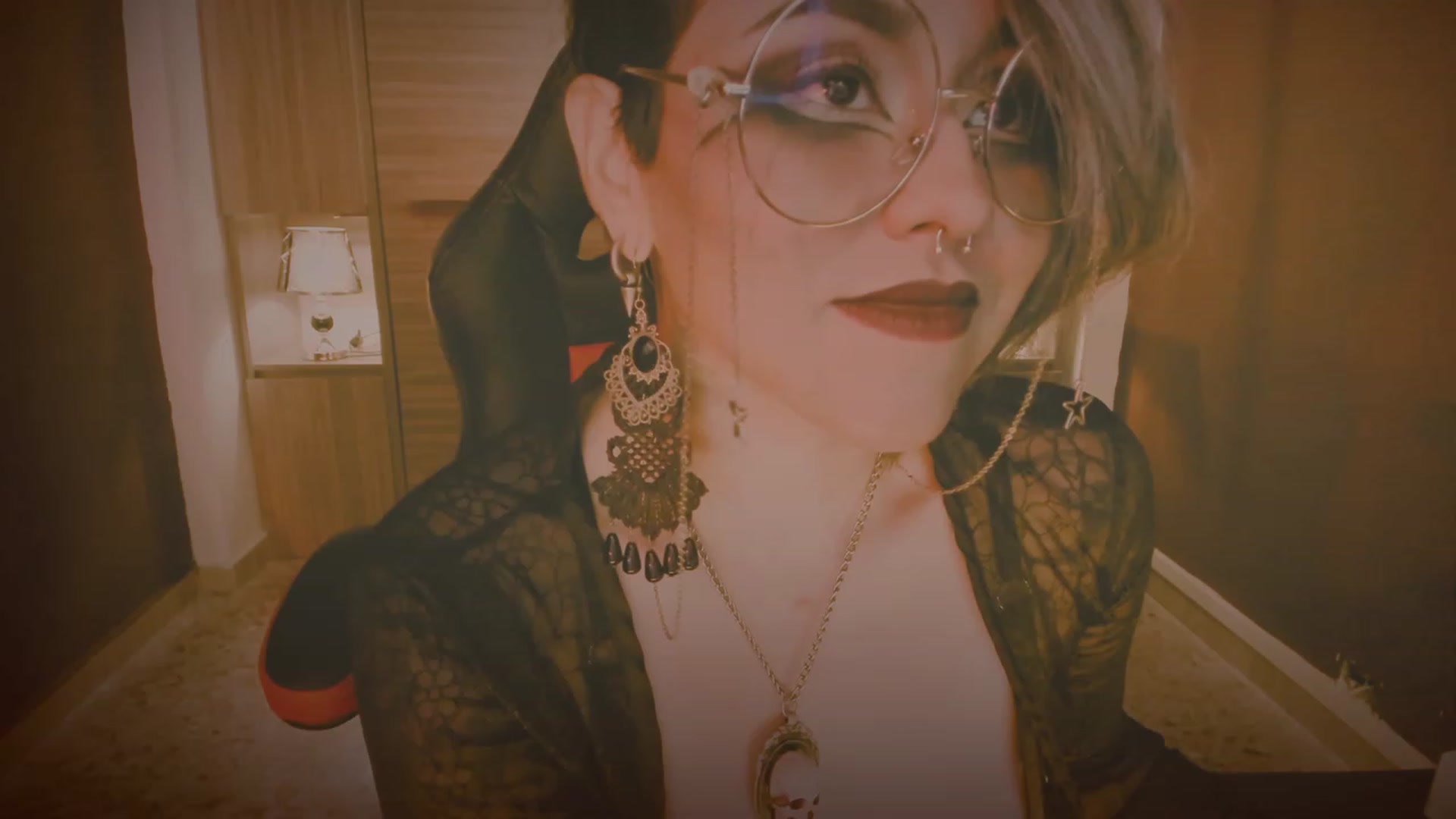 Gallery image thumbnail from AbraxxysRadio's myfreecams stream on, 10/19/2023, 01:23 image 18 of 20
