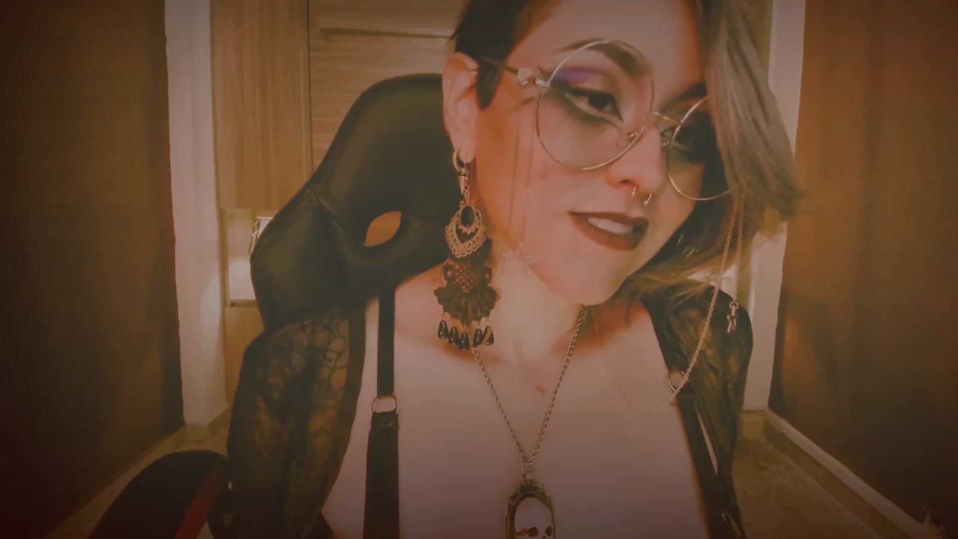 Gallery image thumbnail from AbraxxysRadio's myfreecams stream on, 10/19/2023, 02:13 image 8 of 20