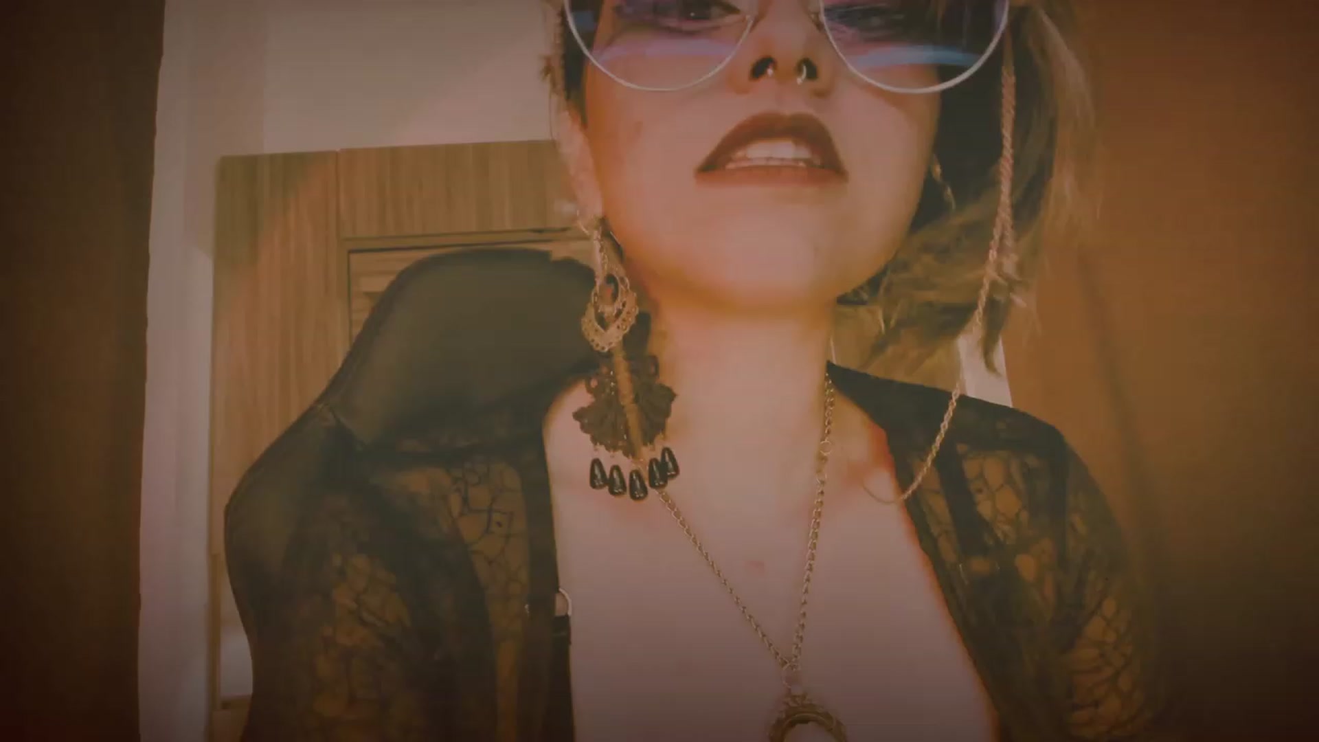 Gallery image thumbnail from AbraxxysRadio's myfreecams stream on, 10/19/2023, 02:41 image 20 of 20