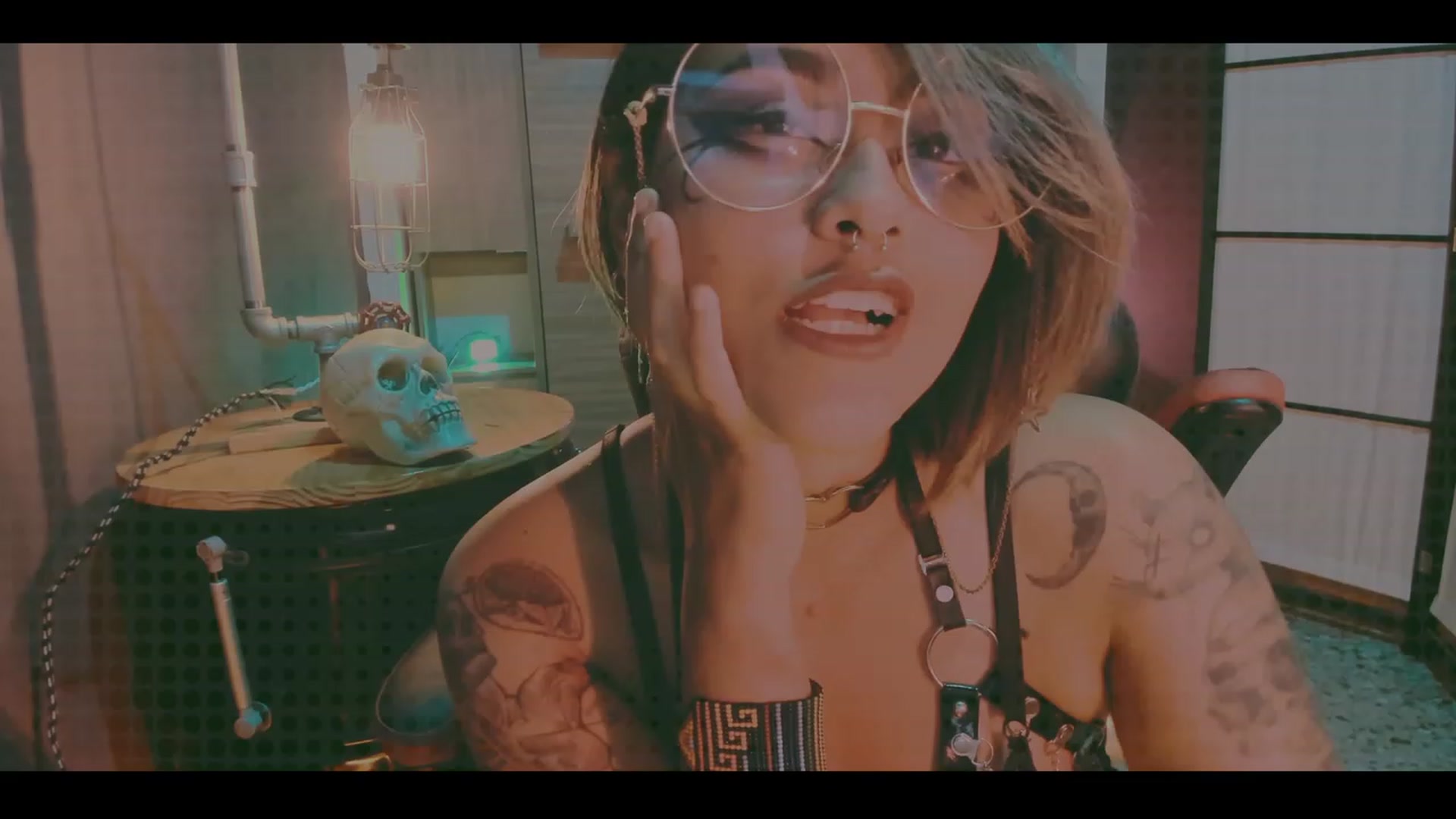 Gallery image thumbnail from AbraxxysRadio's myfreecams stream on, 10/25/2023, 24:34 image 12 of 20