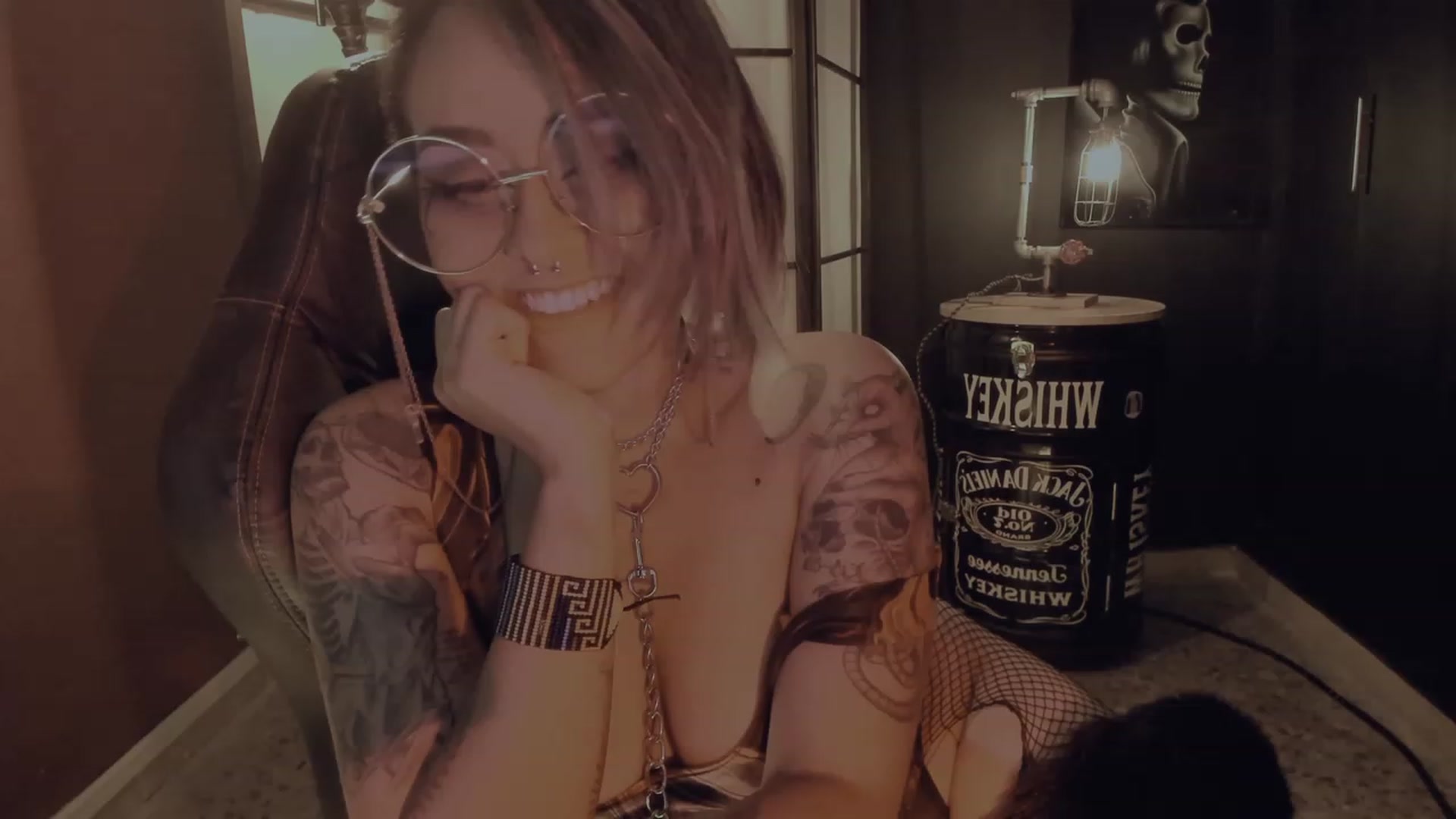 Gallery image thumbnail from AbraxxysRadio's myfreecams stream on, 10/26/2023, 23:38 image 11 of 20