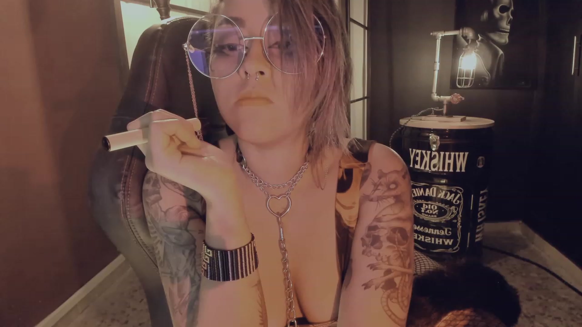 Gallery image thumbnail from AbraxxysRadio's myfreecams stream on, 10/26/2023, 23:38 image 2 of 20