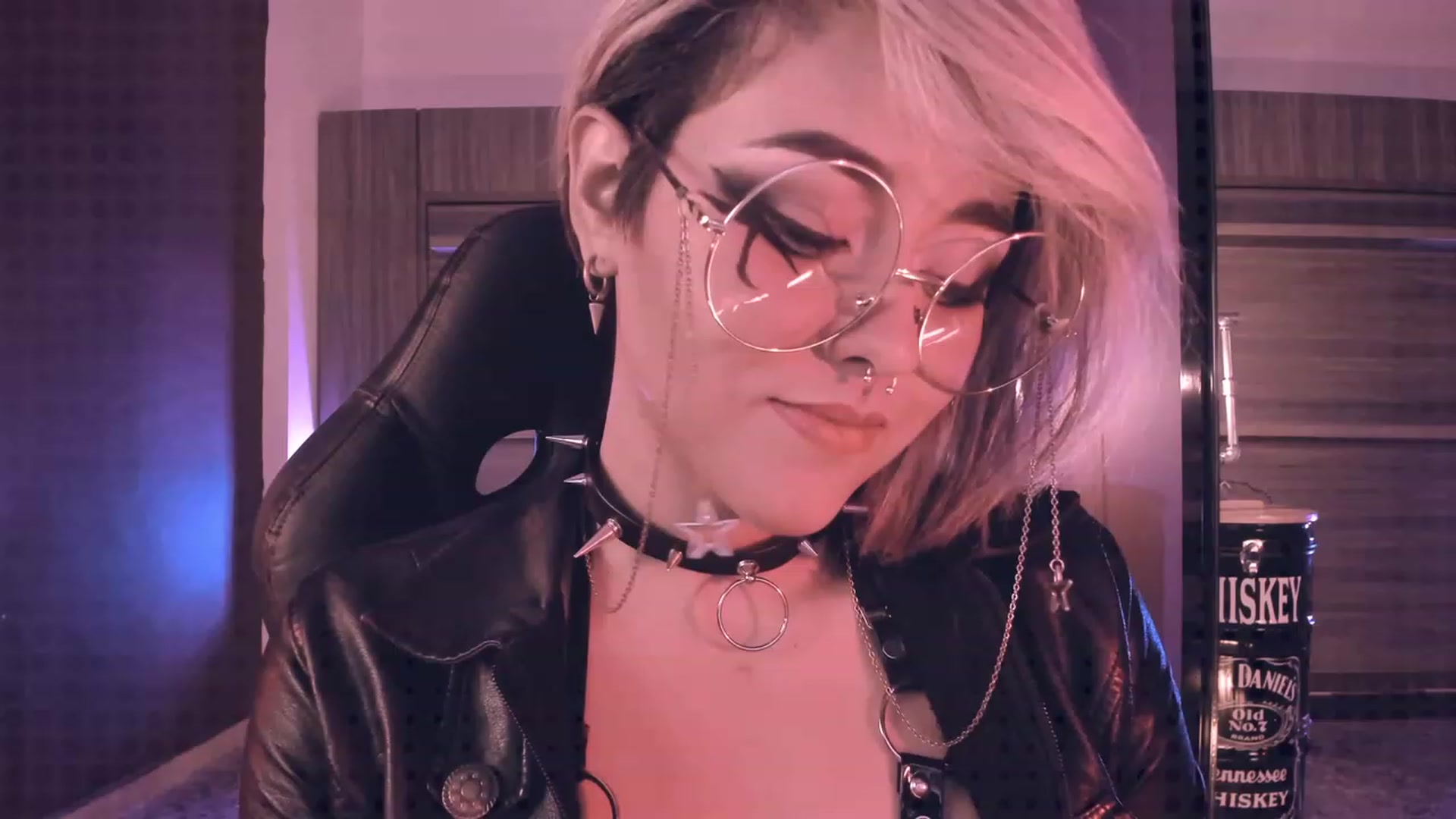 Gallery image thumbnail from AbraxxysRadio's myfreecams stream on, 11/05/2023, 20:12 image 8 of 20