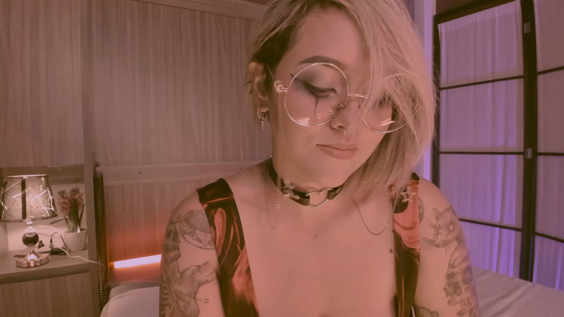Gallery image thumbnail from AbraxxysRadio's myfreecams stream on, 11/10/2023, 24:18 image 7 of 20