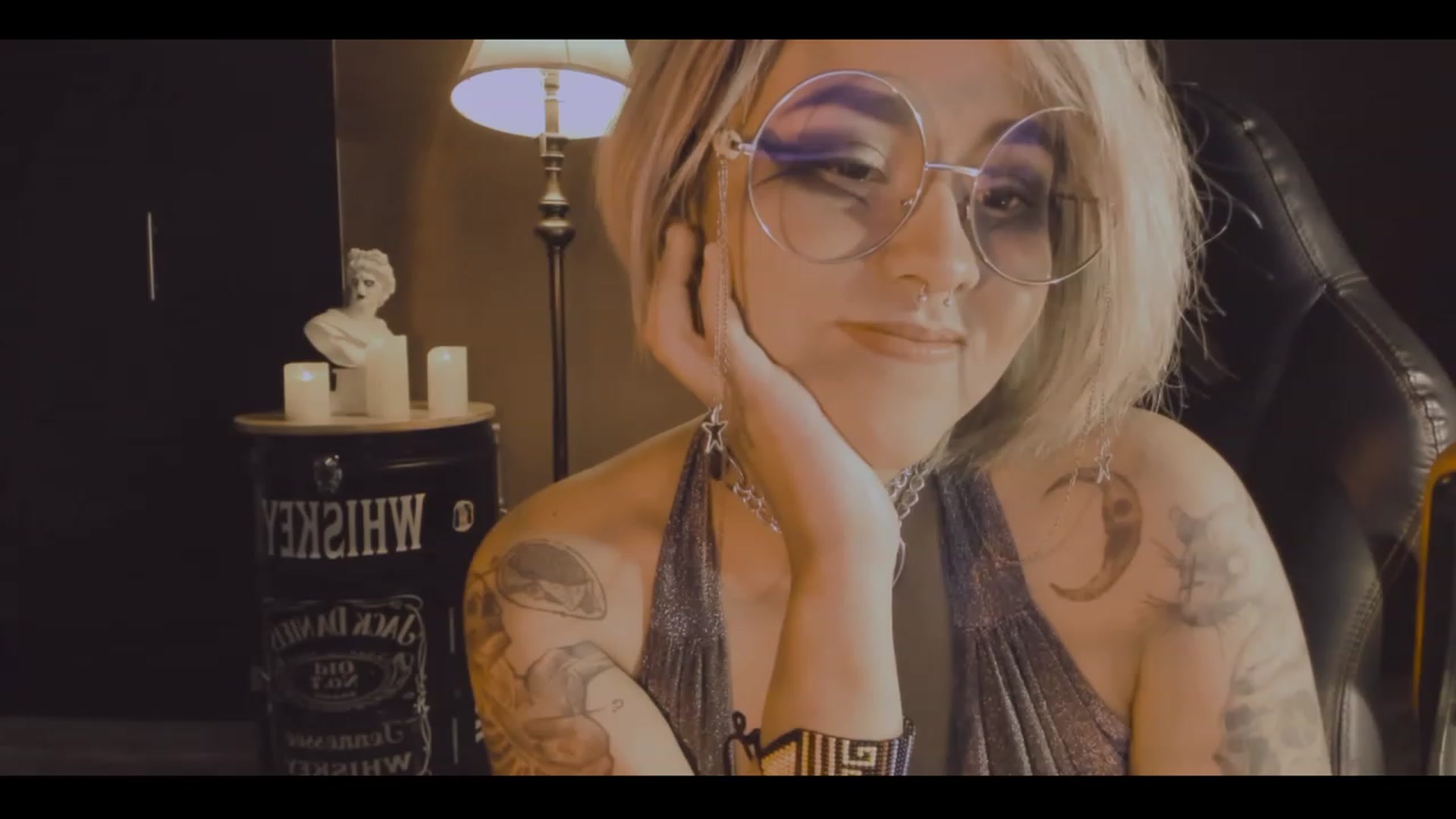 Gallery image thumbnail from AbraxxysRadio's myfreecams stream on, 11/11/2023, 23:53 image 18 of 20