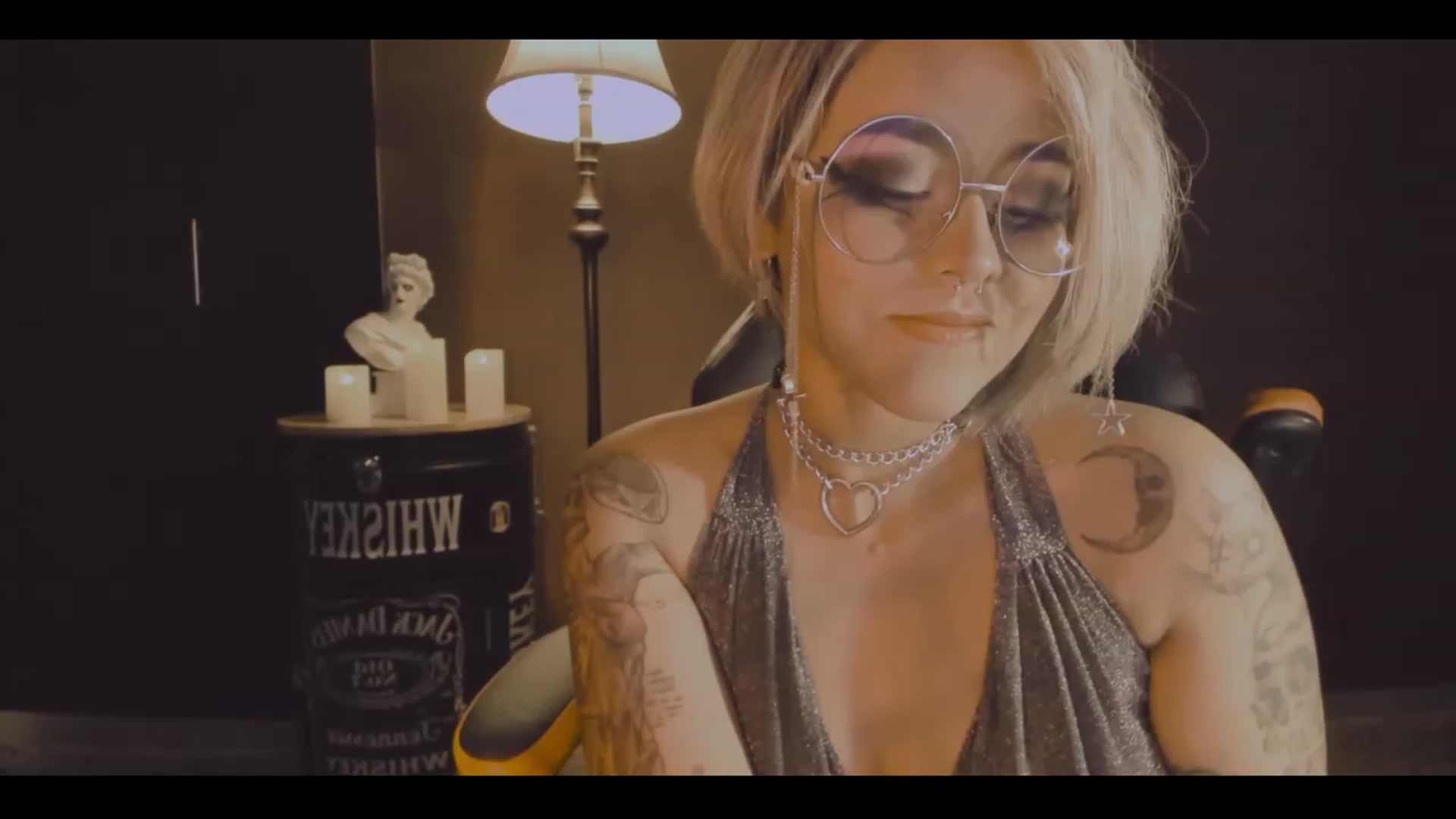 Gallery image thumbnail from AbraxxysRadio's myfreecams stream on, 11/11/2023, 23:53 image 4 of 20