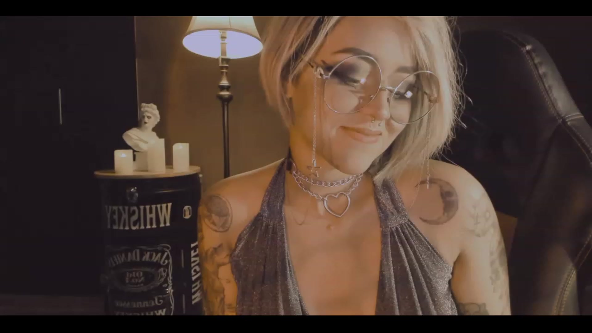 Gallery image thumbnail from AbraxxysRadio's myfreecams stream on, 11/11/2023, 23:53 image 16 of 20