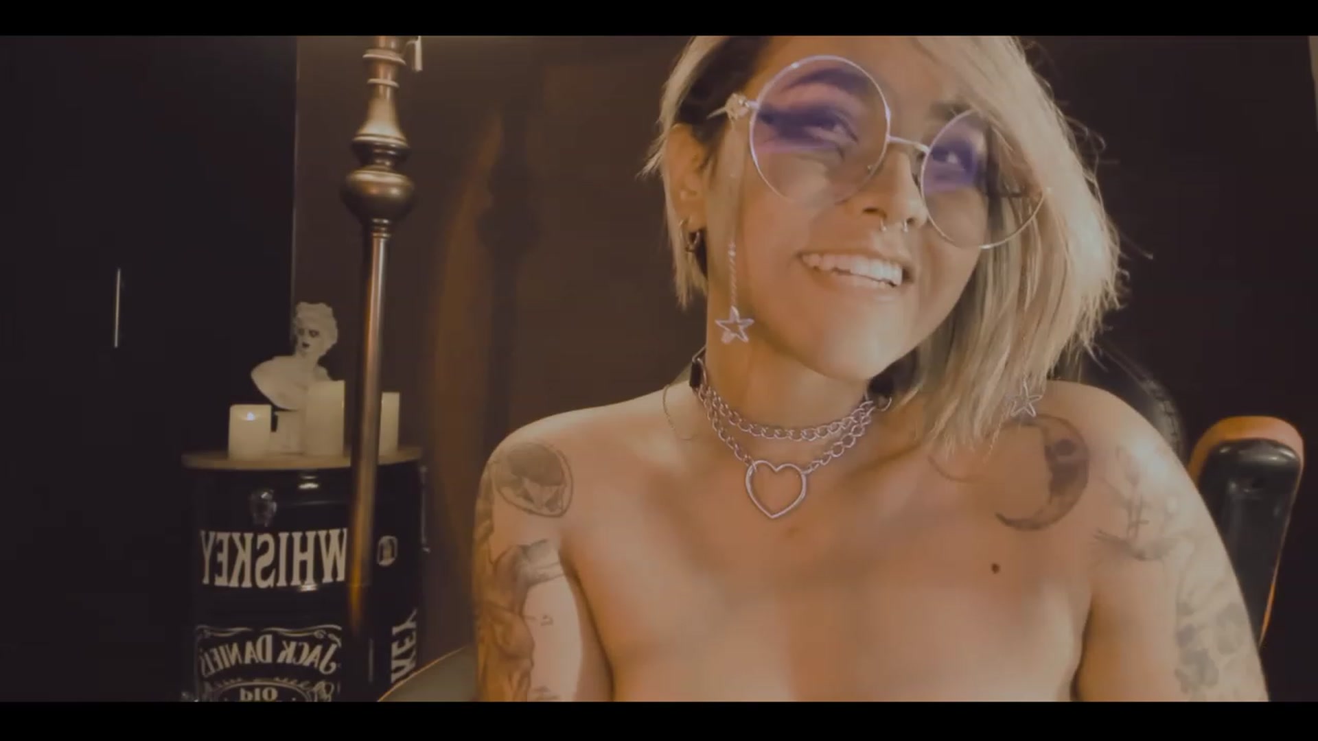 Gallery image thumbnail from AbraxxysRadio's myfreecams stream on, 11/12/2023, 02:31 image 20 of 20