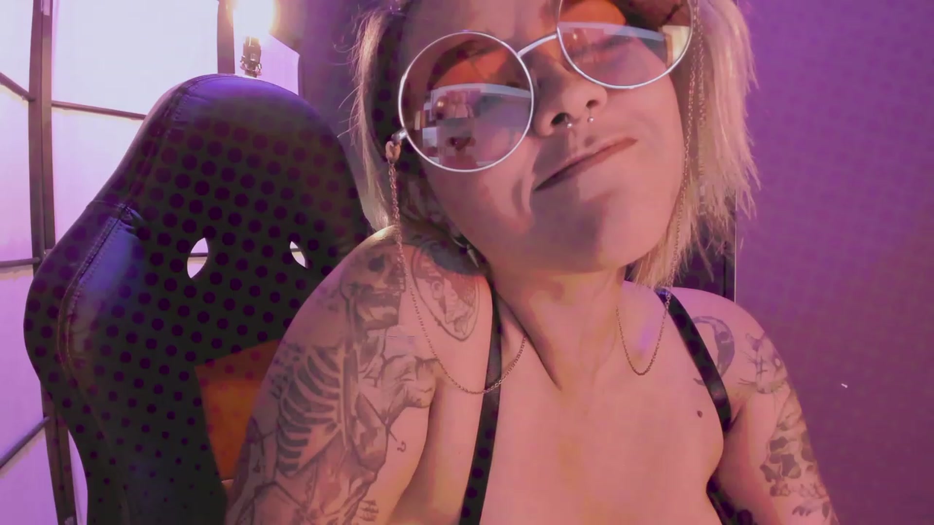 Gallery image thumbnail from AbraxxysRadio's myfreecams stream on, 11/14/2023, 02:15 image 10 of 20