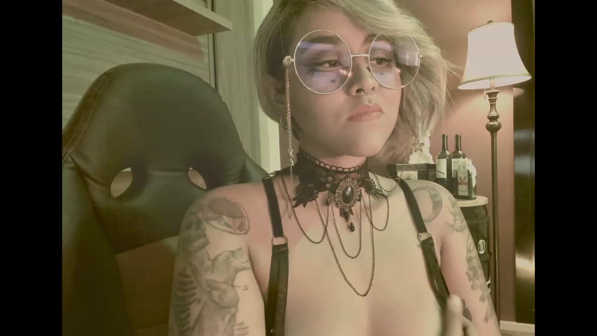 Gallery image thumbnail from AbraxxysRadio's myfreecams stream on, 11/15/2023, 24:24 image 14 of 20