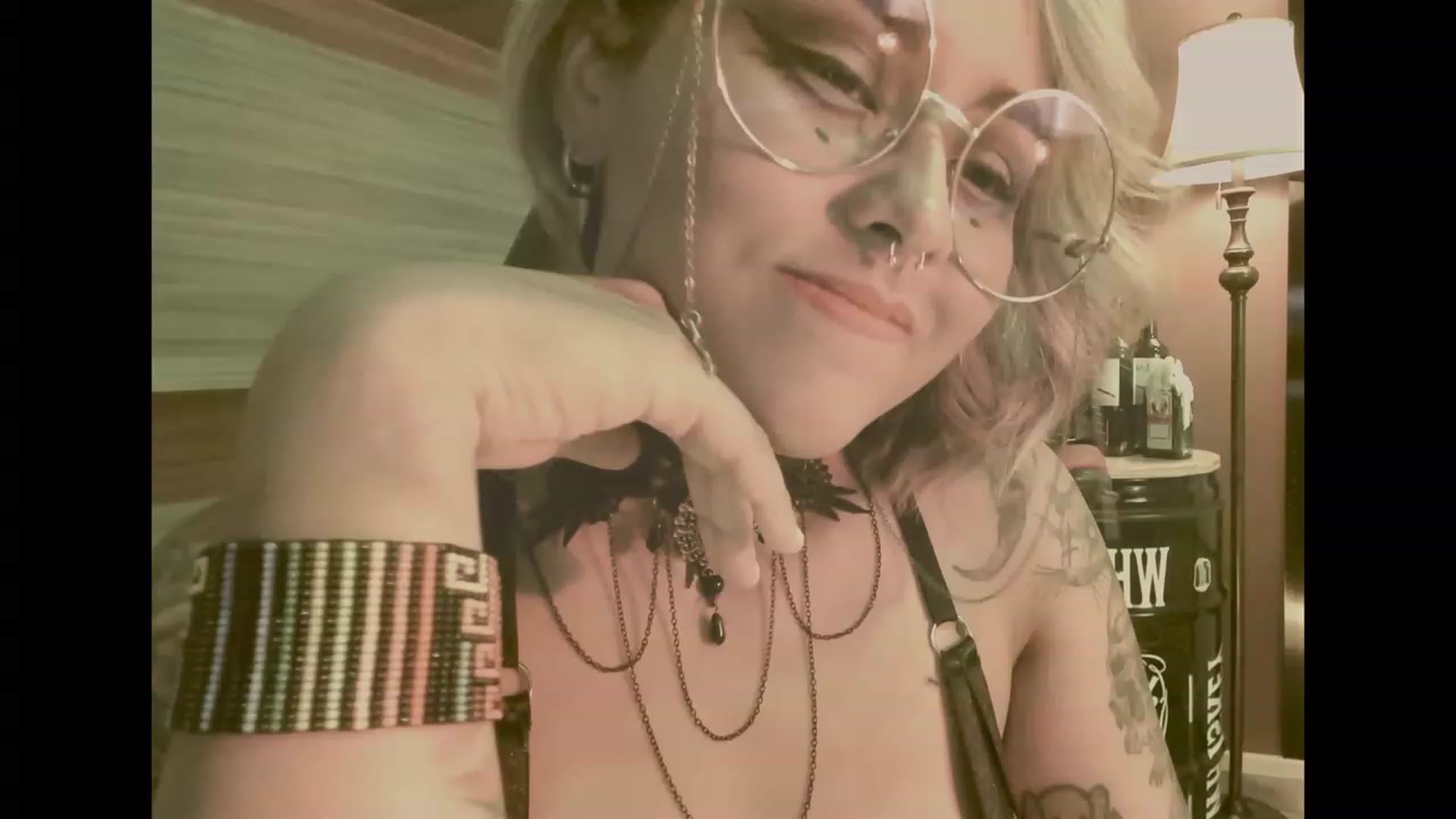 Gallery image thumbnail from AbraxxysRadio's myfreecams stream on, 11/15/2023, 24:24 image 2 of 20