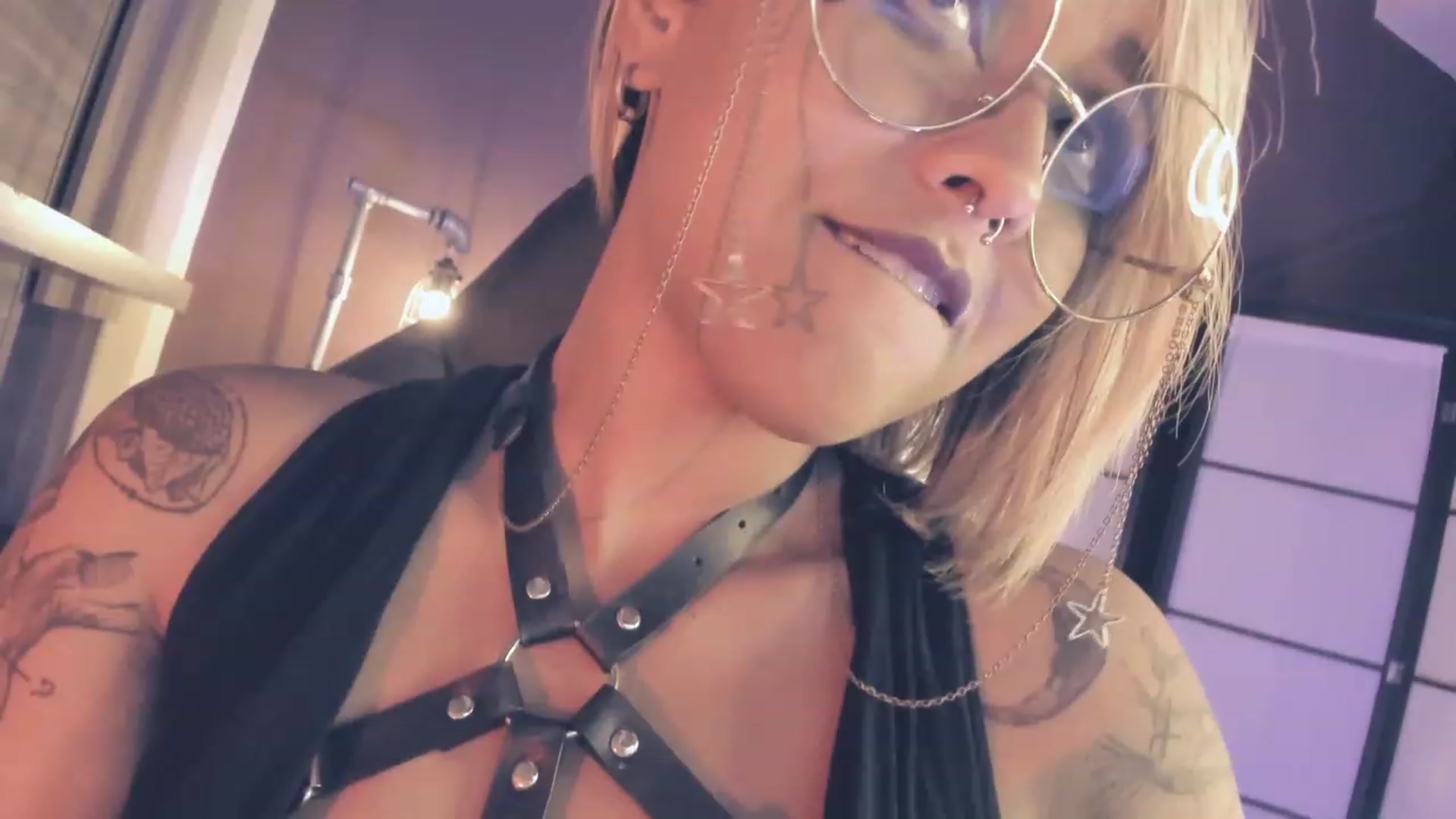 Gallery image thumbnail from AbraxxysRadio's myfreecams stream on, 11/16/2023, 01:09 image 5 of 20