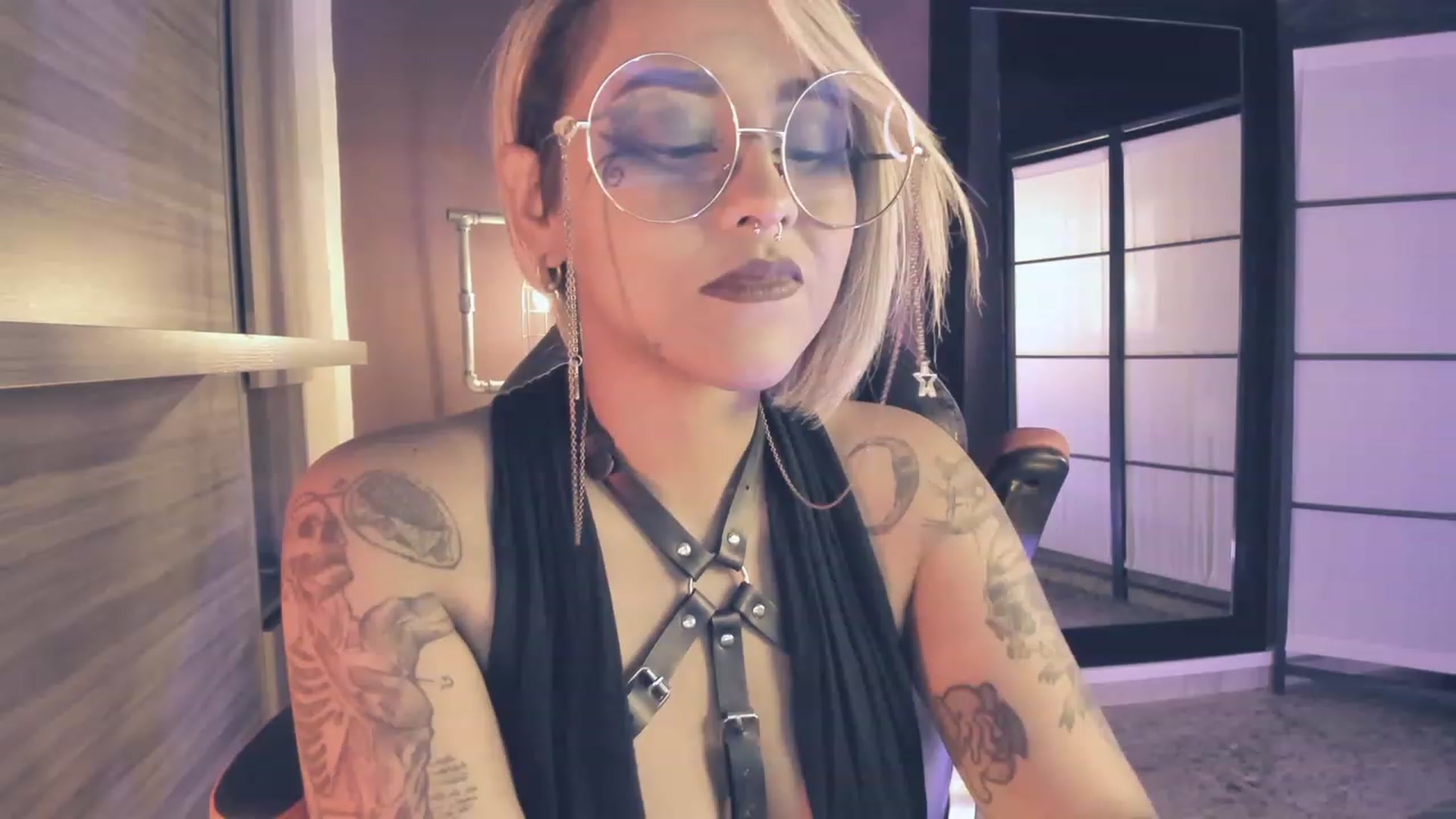 Gallery image thumbnail from AbraxxysRadio's myfreecams stream on, 11/16/2023, 01:09 image 13 of 20