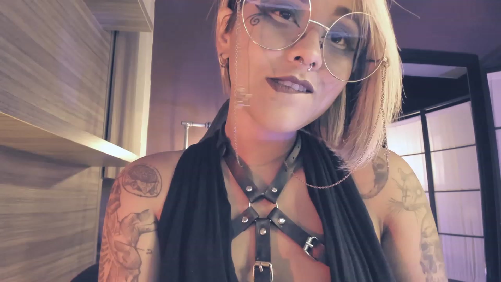 Gallery image thumbnail from AbraxxysRadio's myfreecams stream on, 11/16/2023, 01:09 image 1 of 20