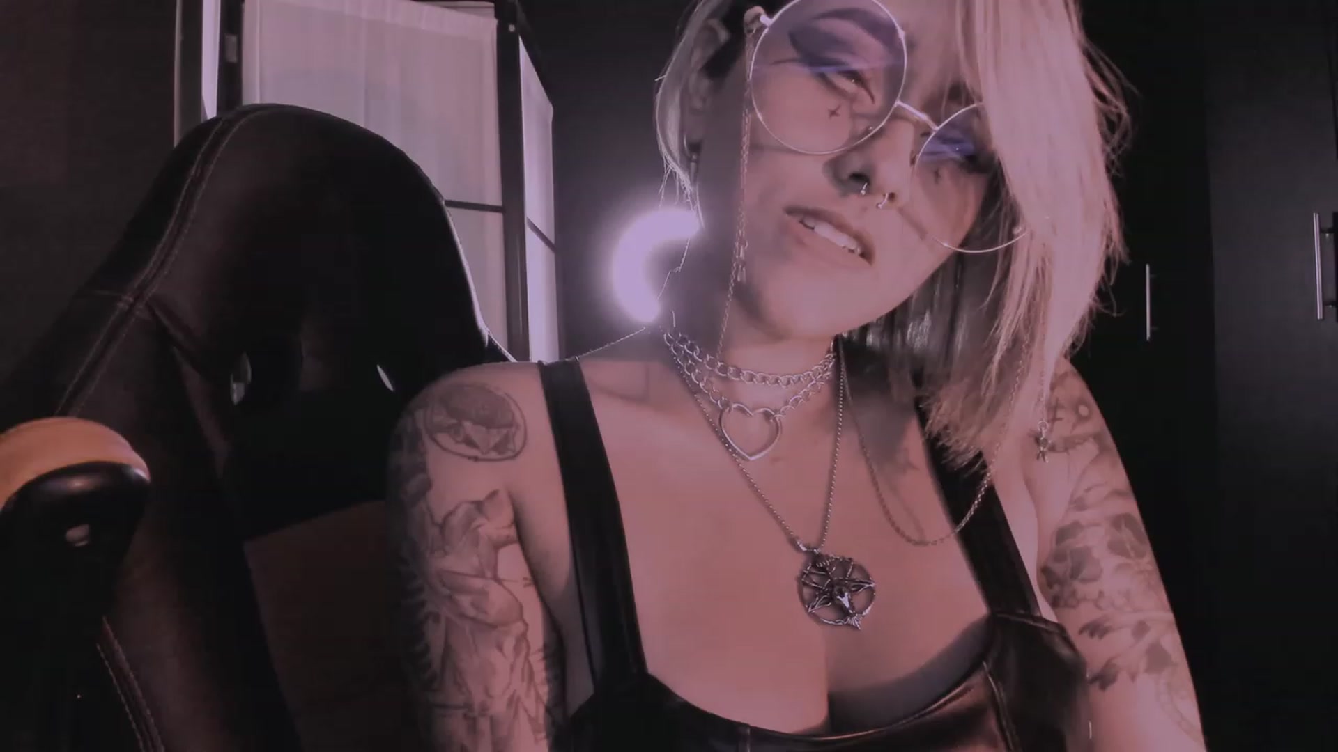 Gallery image thumbnail from AbraxxysRadio's myfreecams stream on, 11/17/2023, 01:51 image 4 of 20