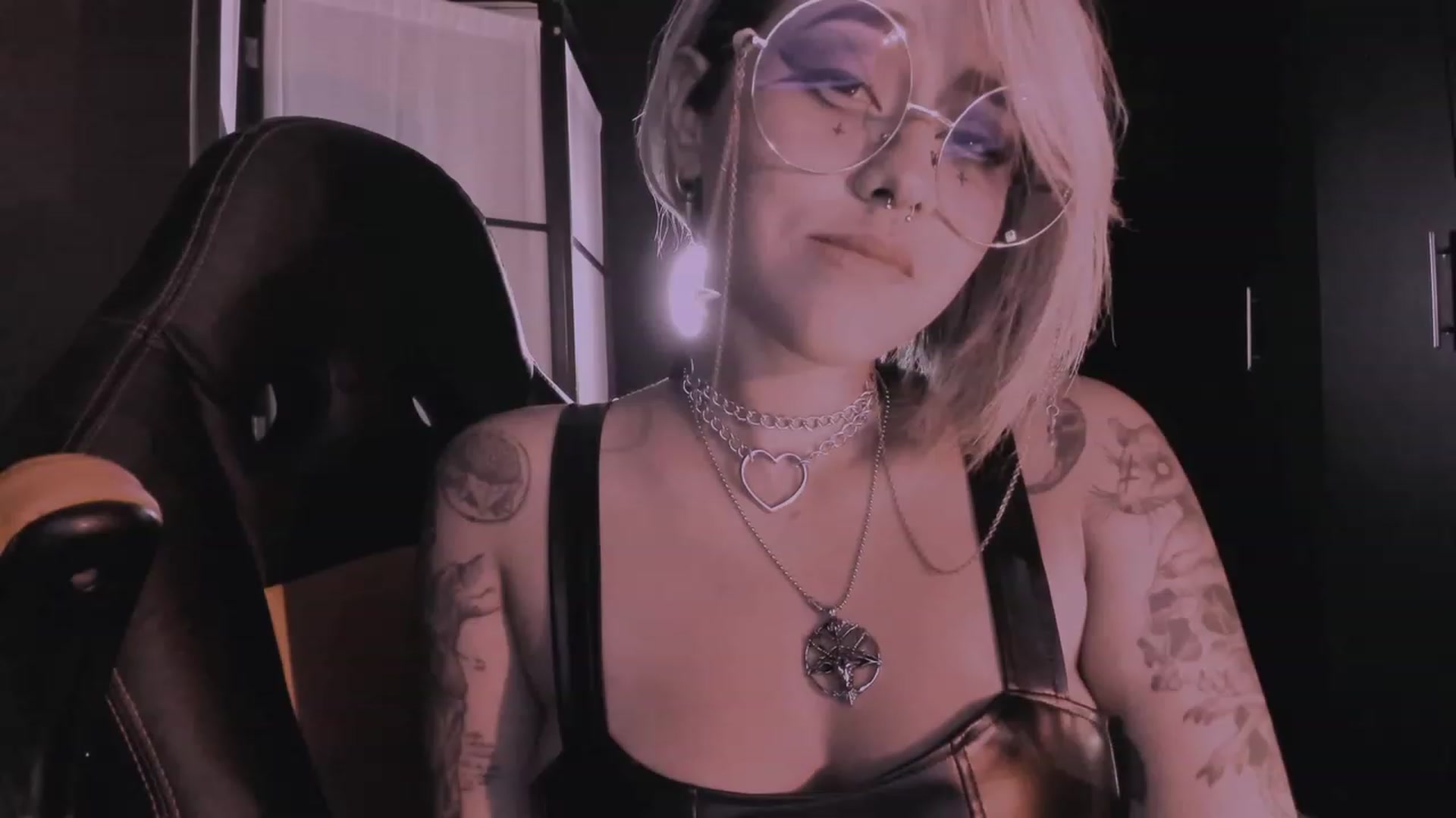 Gallery image thumbnail from AbraxxysRadio's myfreecams stream on, 11/17/2023, 01:51 image 3 of 20