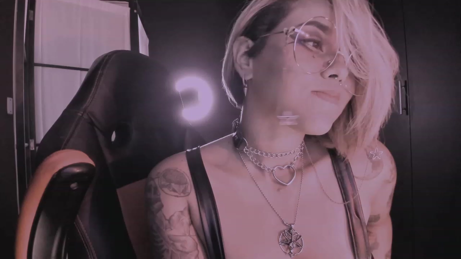 Gallery image thumbnail from AbraxxysRadio's myfreecams stream on, 11/17/2023, 02:19 image 5 of 20